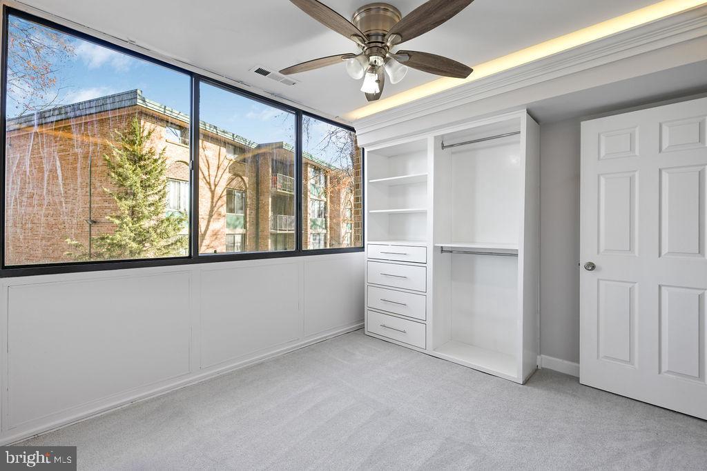 SAXONY SQUARE - Residential