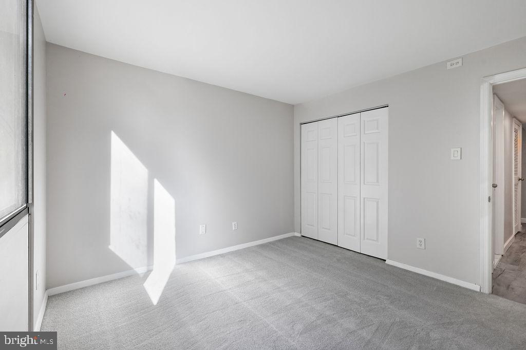 SAXONY SQUARE - Residential