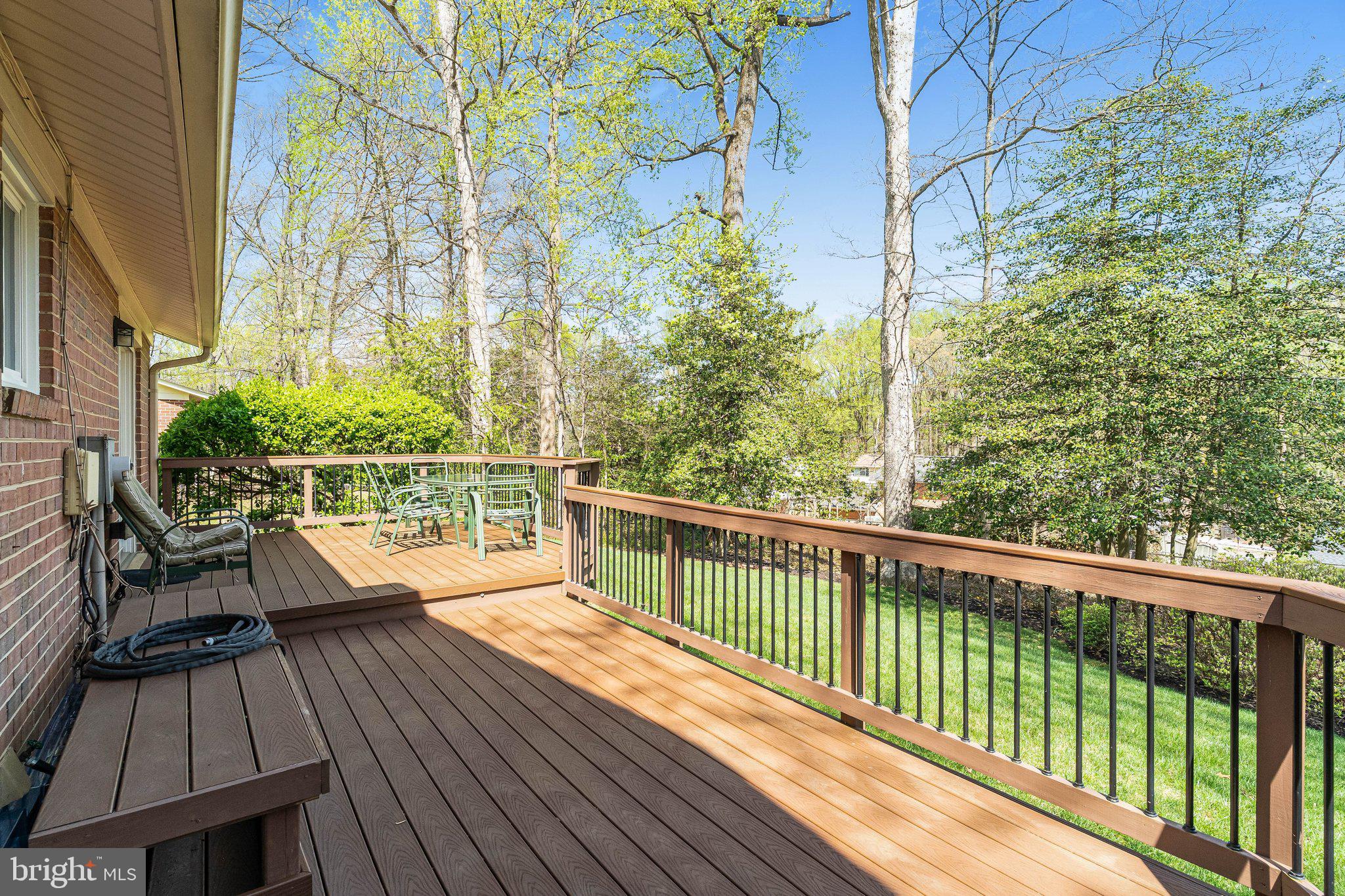 5392 GAINSBOROUGH DRIVE