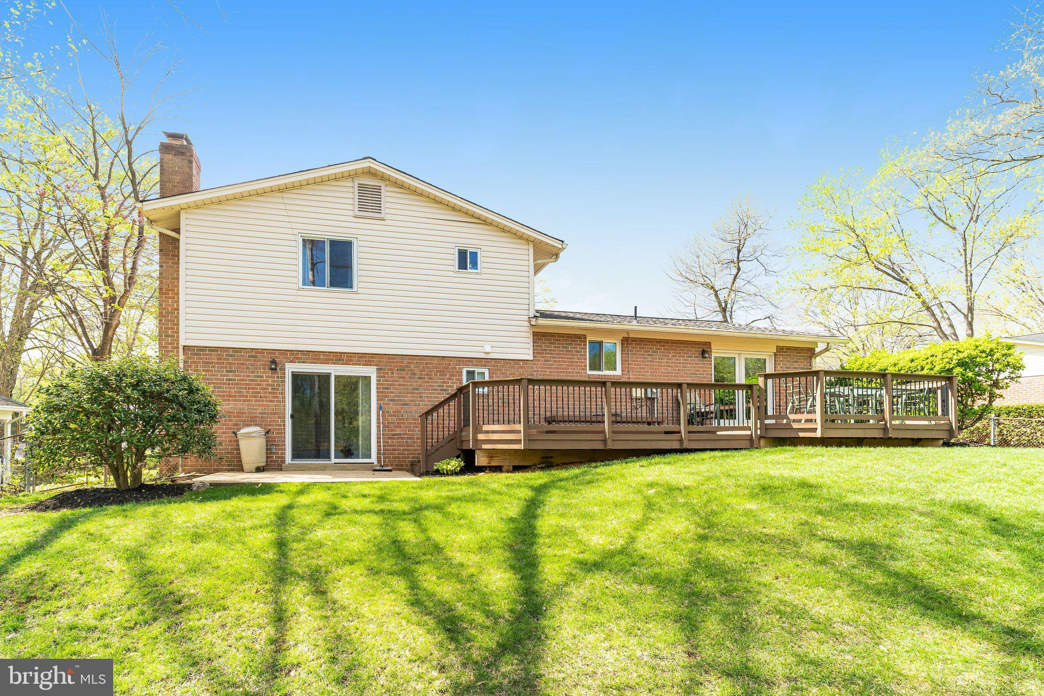 5392 GAINSBOROUGH DRIVE