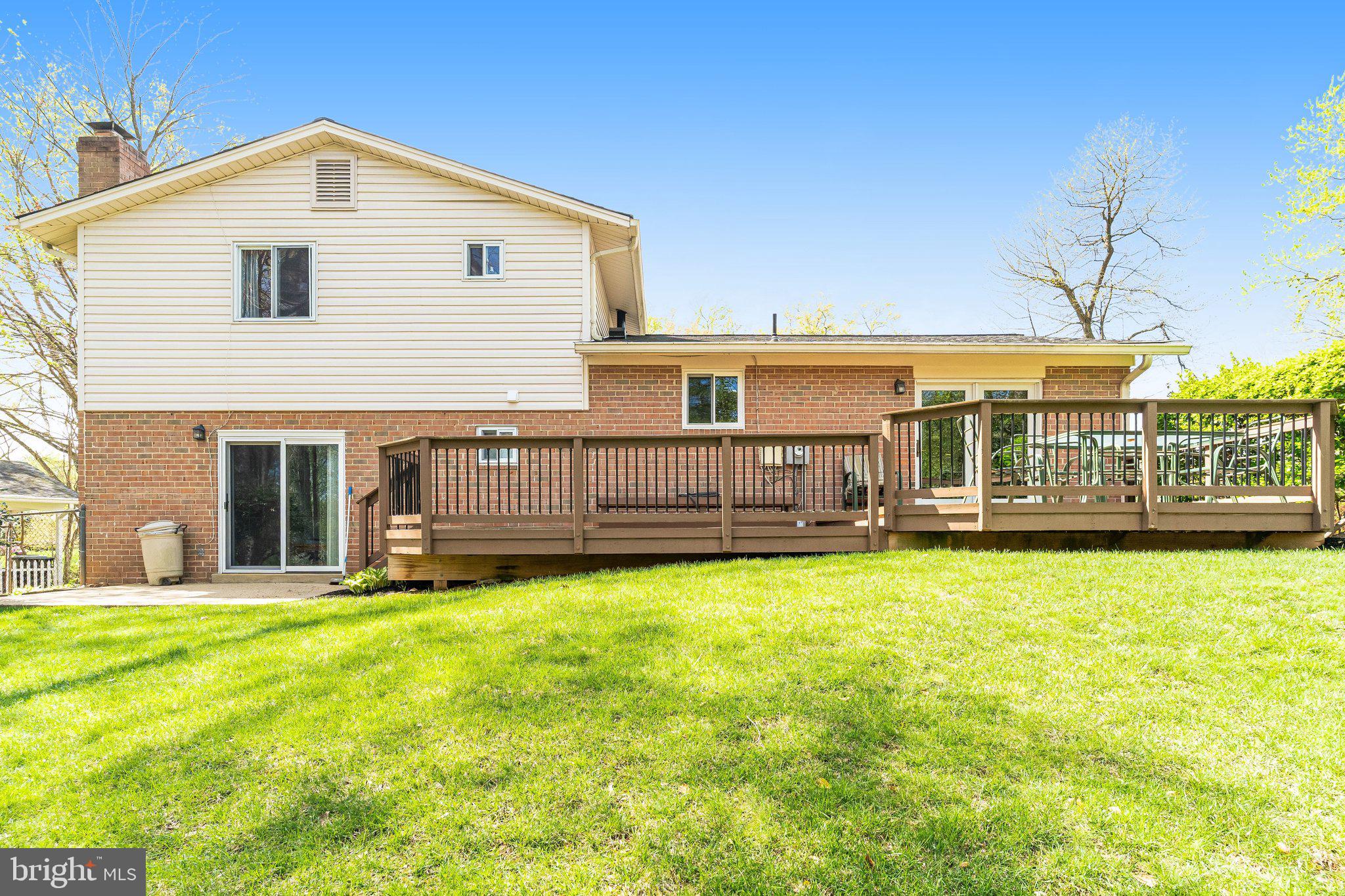 5392 GAINSBOROUGH DRIVE