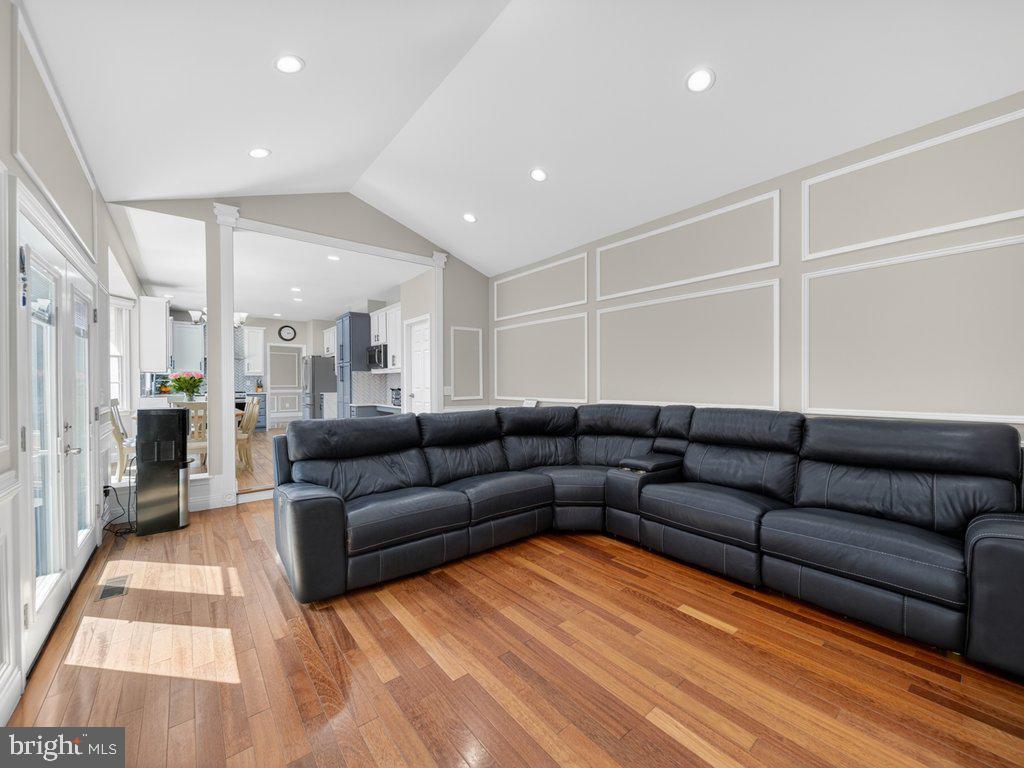 FIRWOOD MANOR - Residential