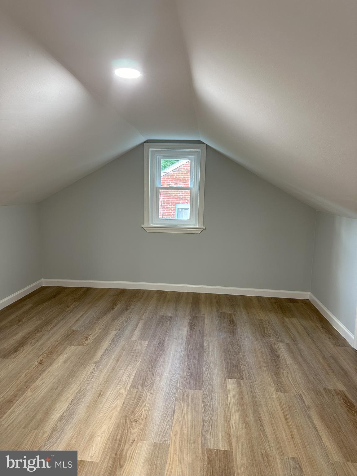 WESTHAMPTON - Residential Lease