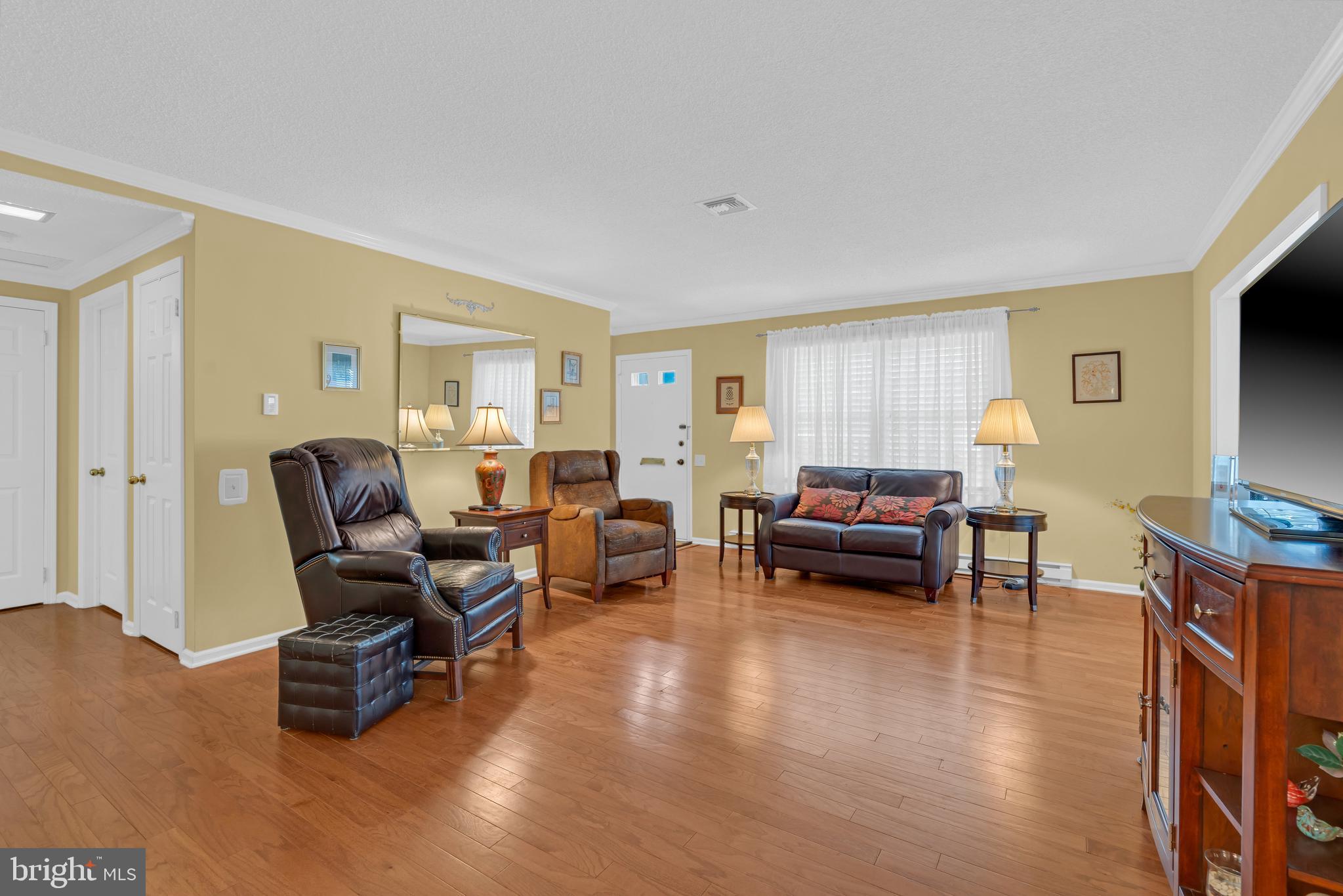 335 OLD NASSAU ROAD B