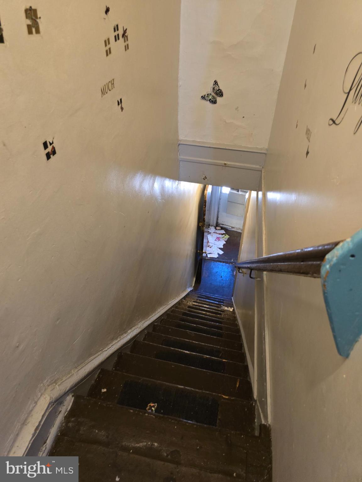 OLNEY - Commercial Sale