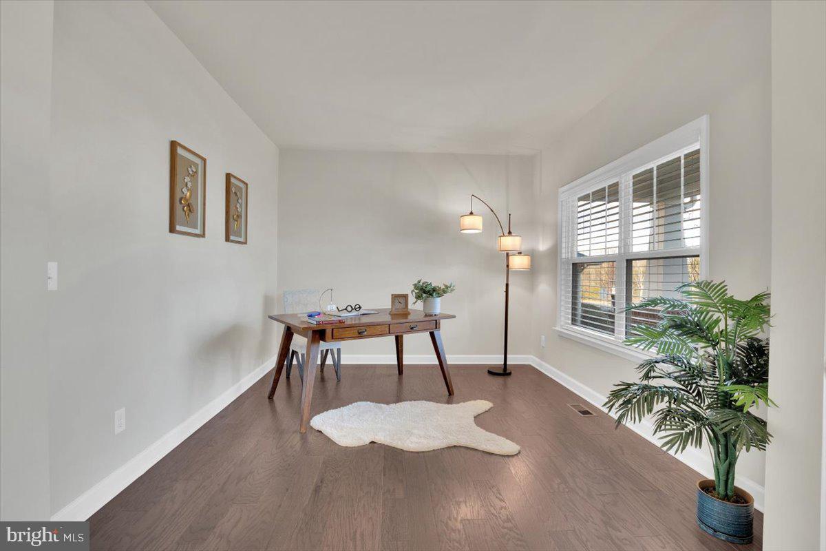 ROSEDALE - Residential