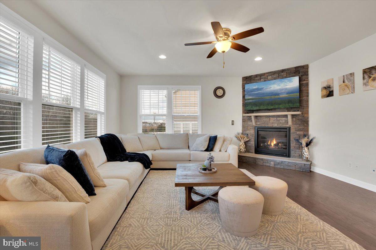 ROSEDALE - Residential