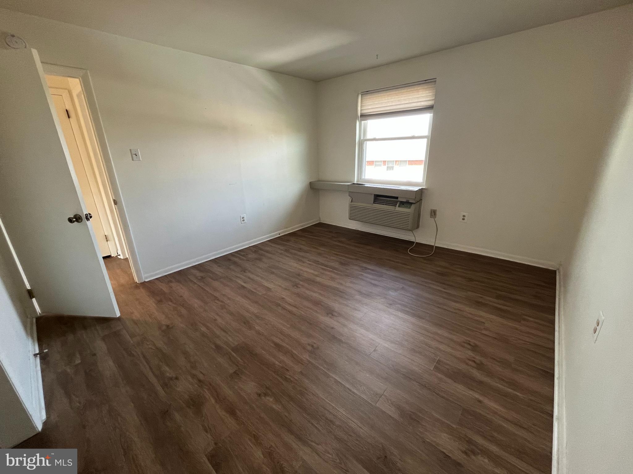 COURT OF HENDERSON - Residential Lease