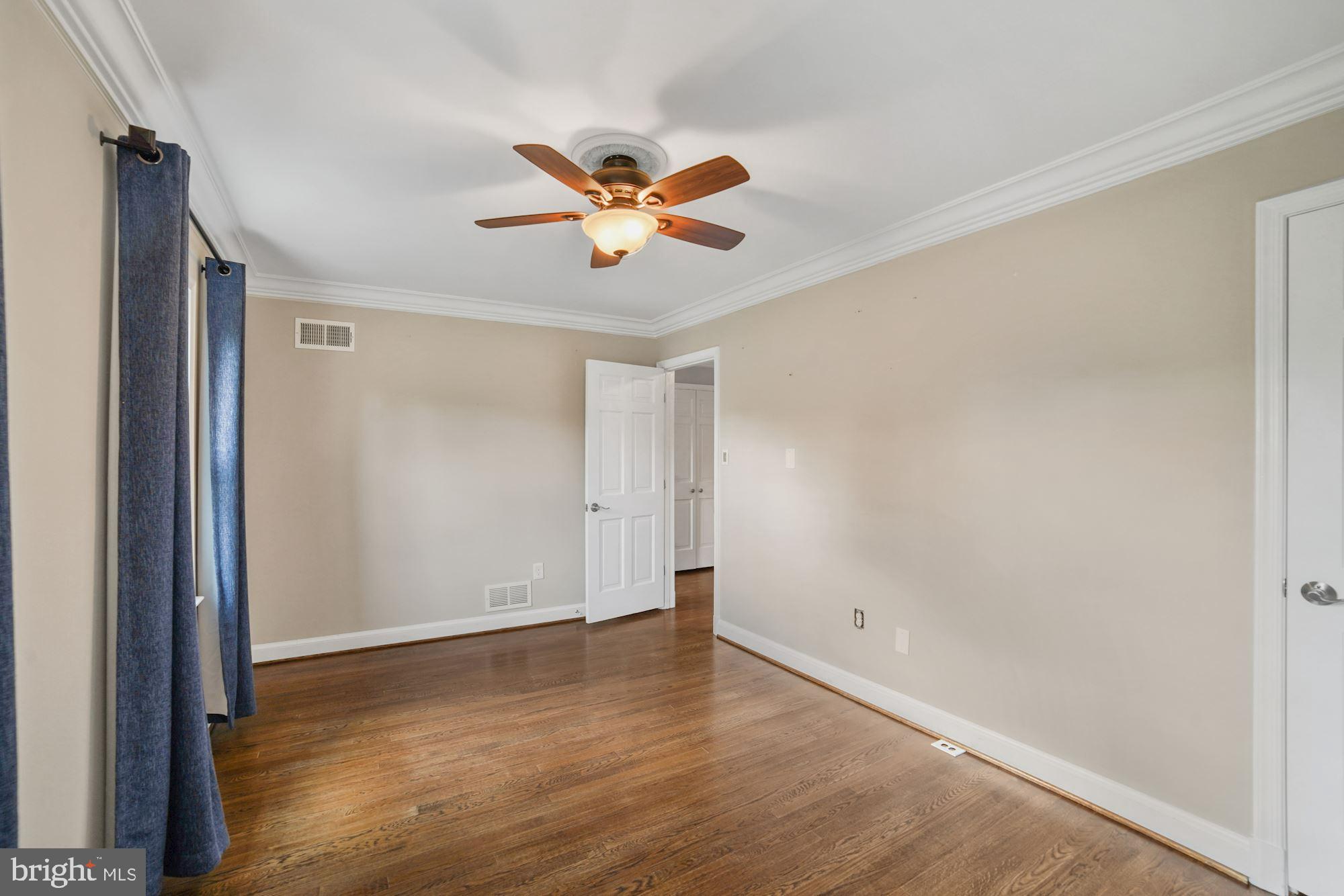 BRADLEY MANOR - Residential