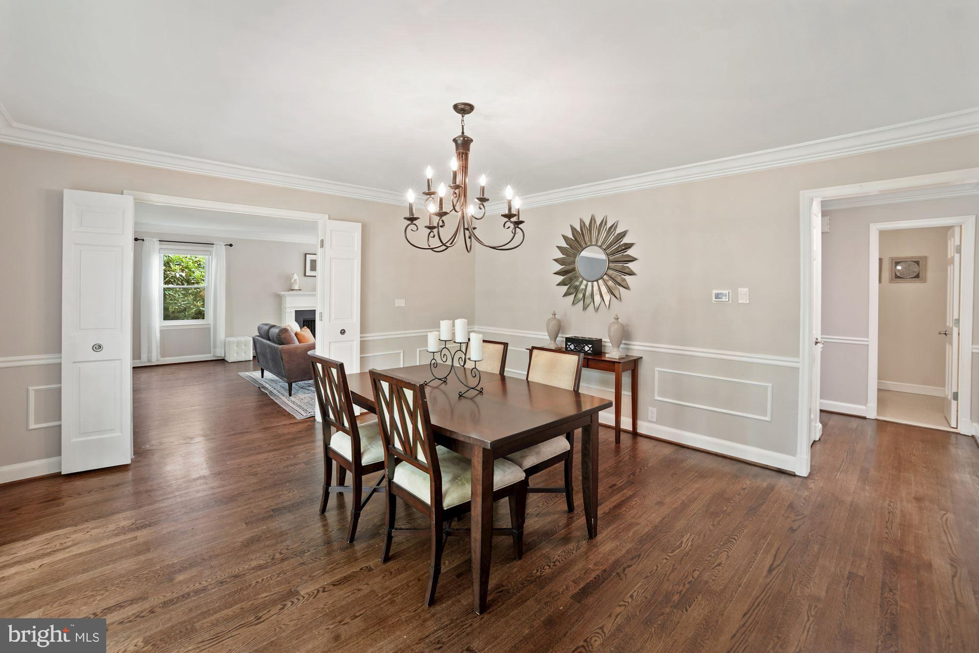 BRADLEY MANOR - Residential