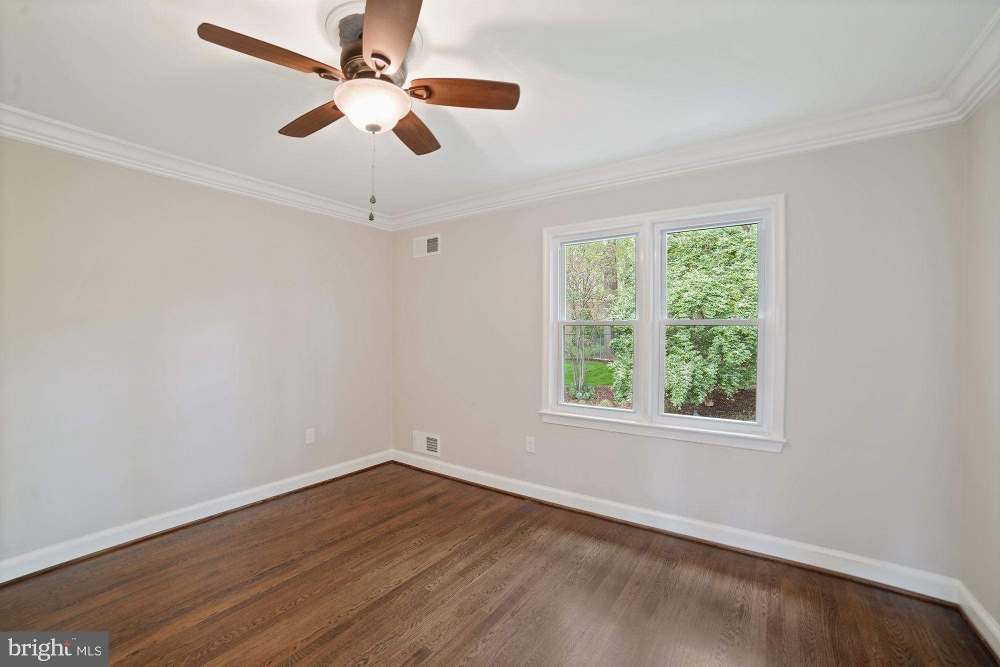 BRADLEY MANOR - Residential