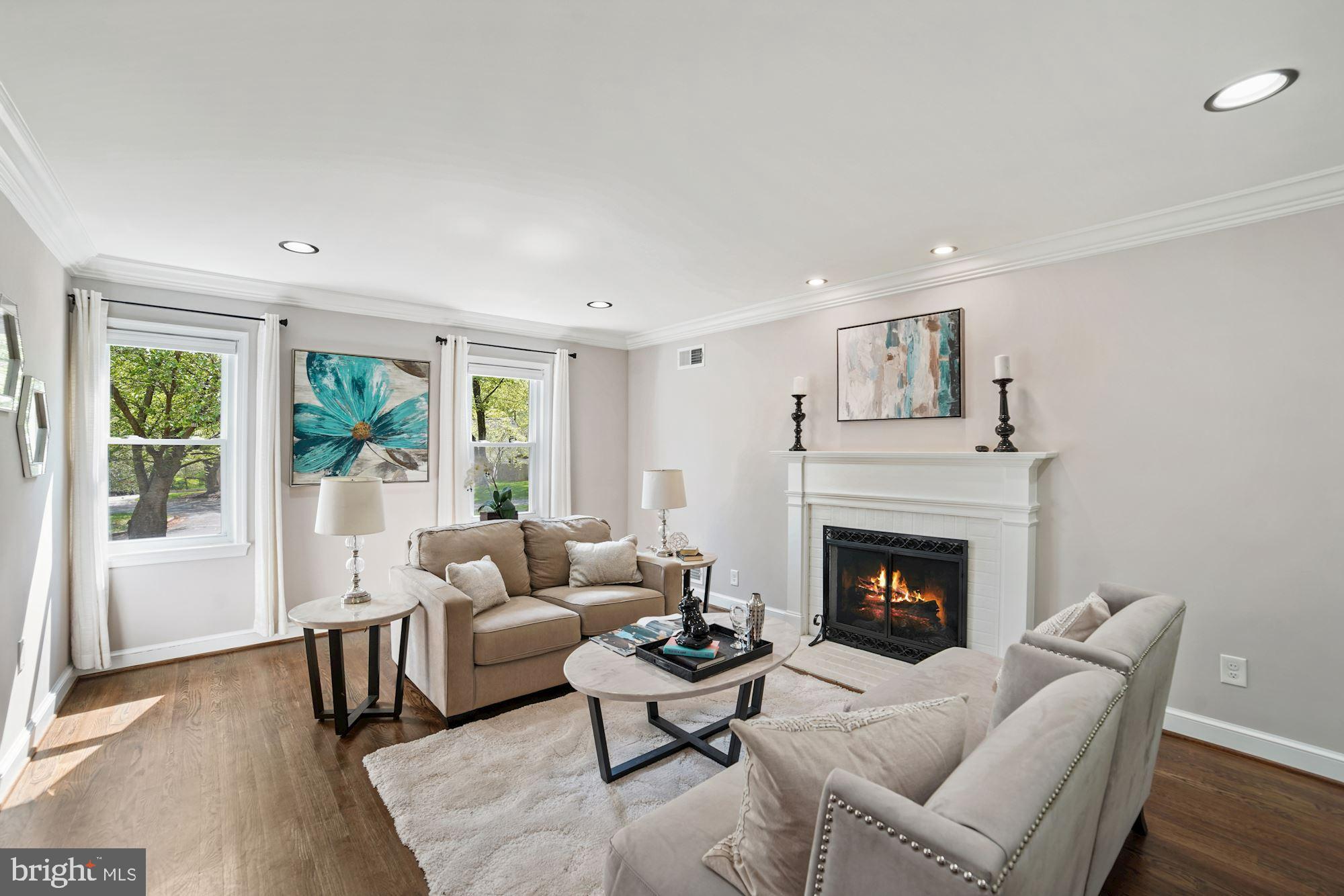 BRADLEY MANOR - Residential