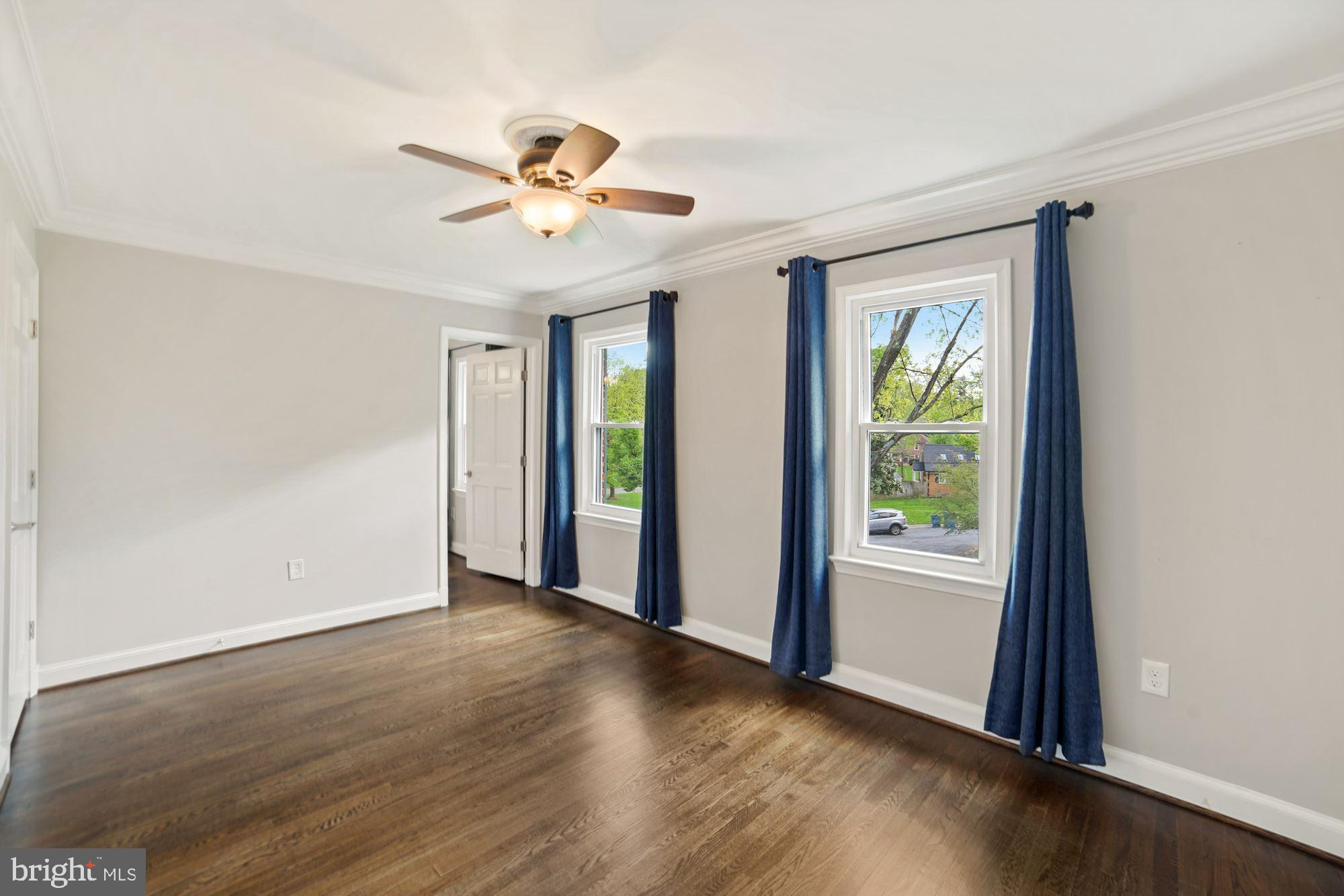 BRADLEY MANOR - Residential