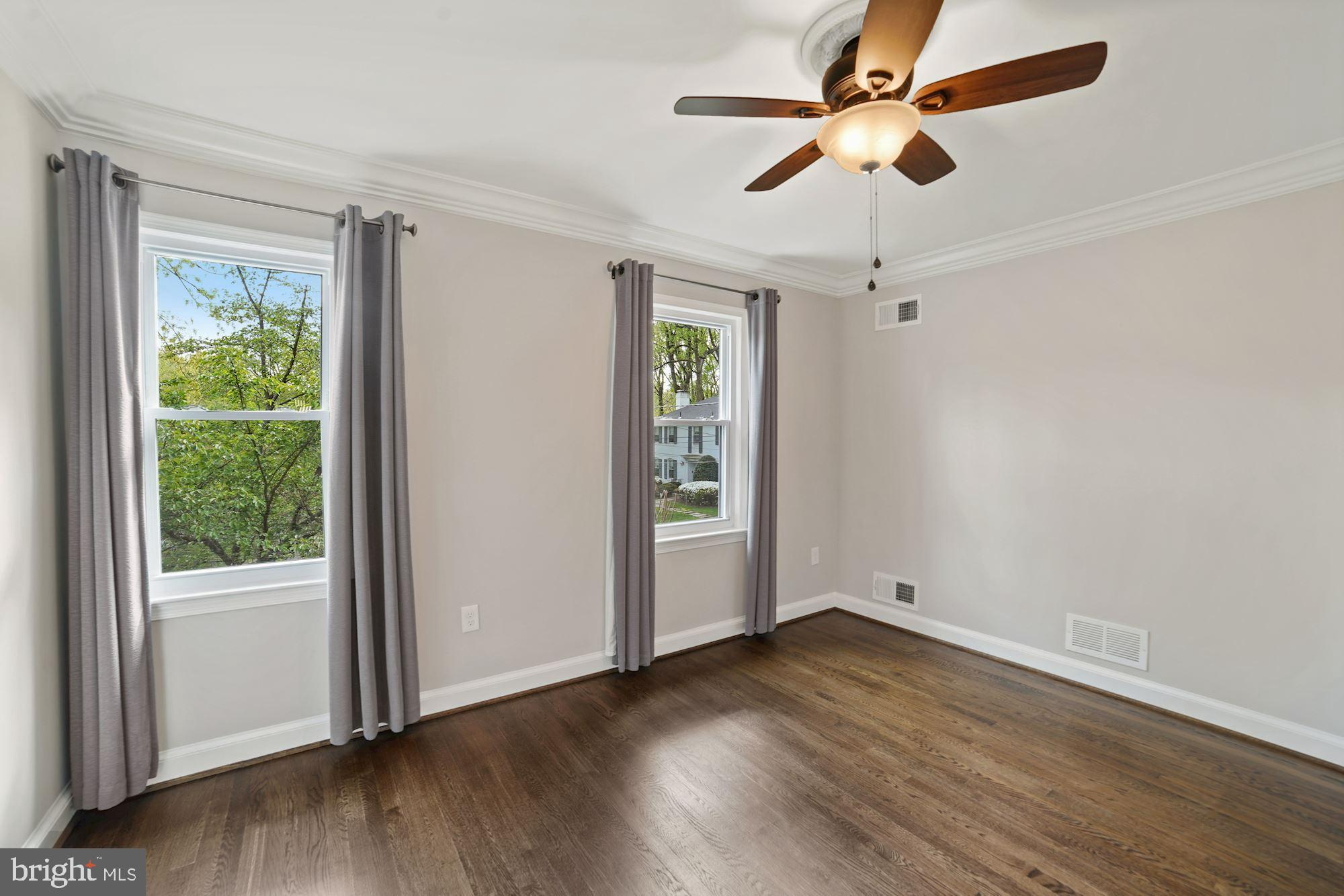 BRADLEY MANOR - Residential