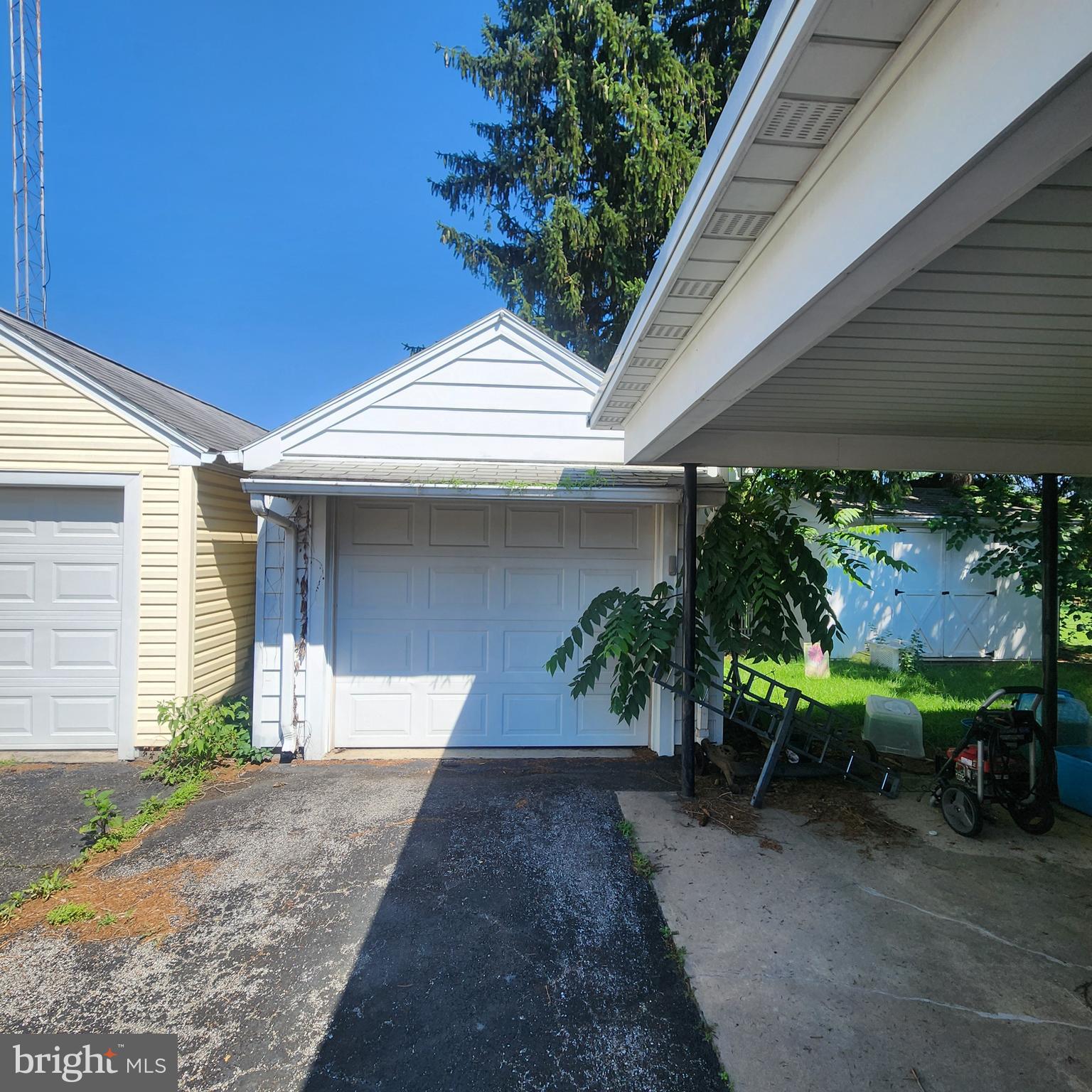 40 E MYRTLE STREET