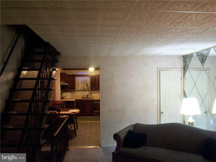 WHITMAN - Residential