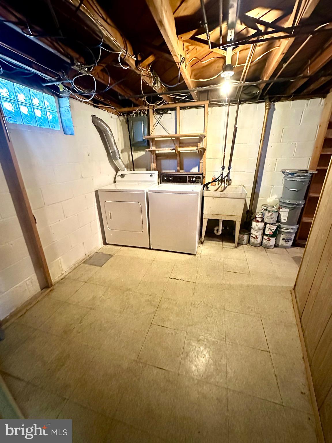 OAKLAND TERRACE - Residential