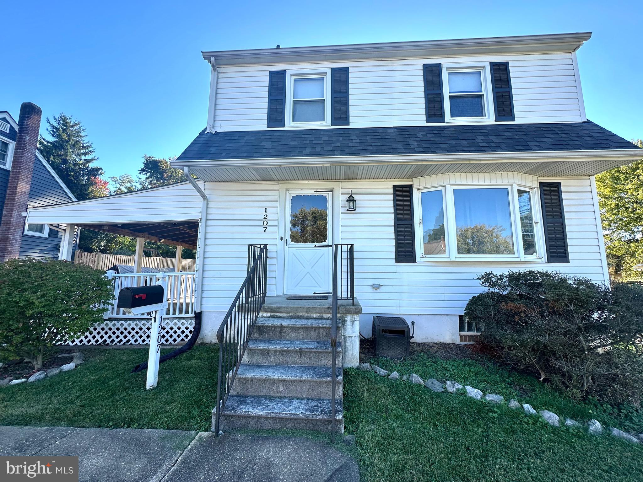 OAKLAND TERRACE - Residential