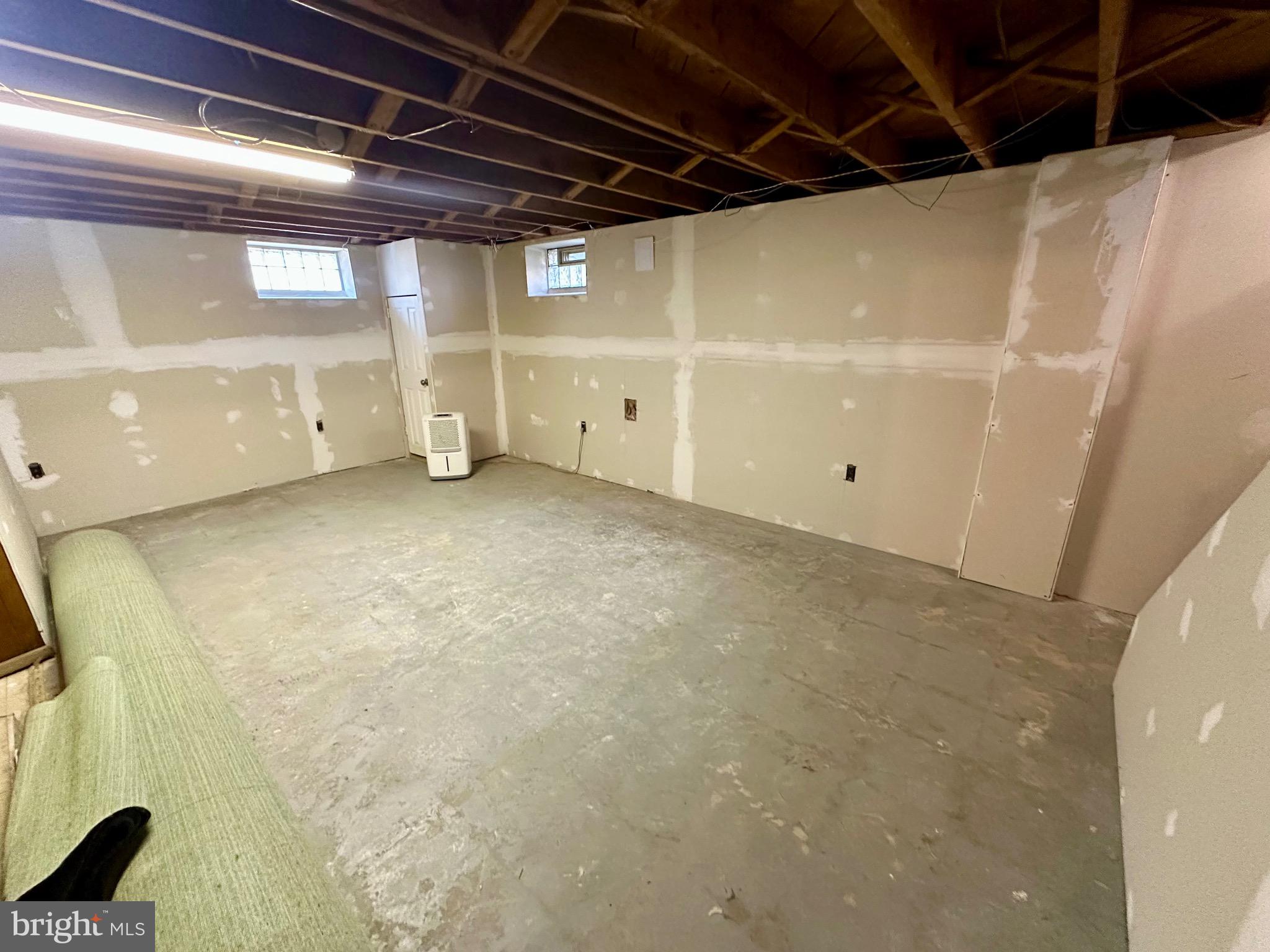 OAKLAND TERRACE - Residential