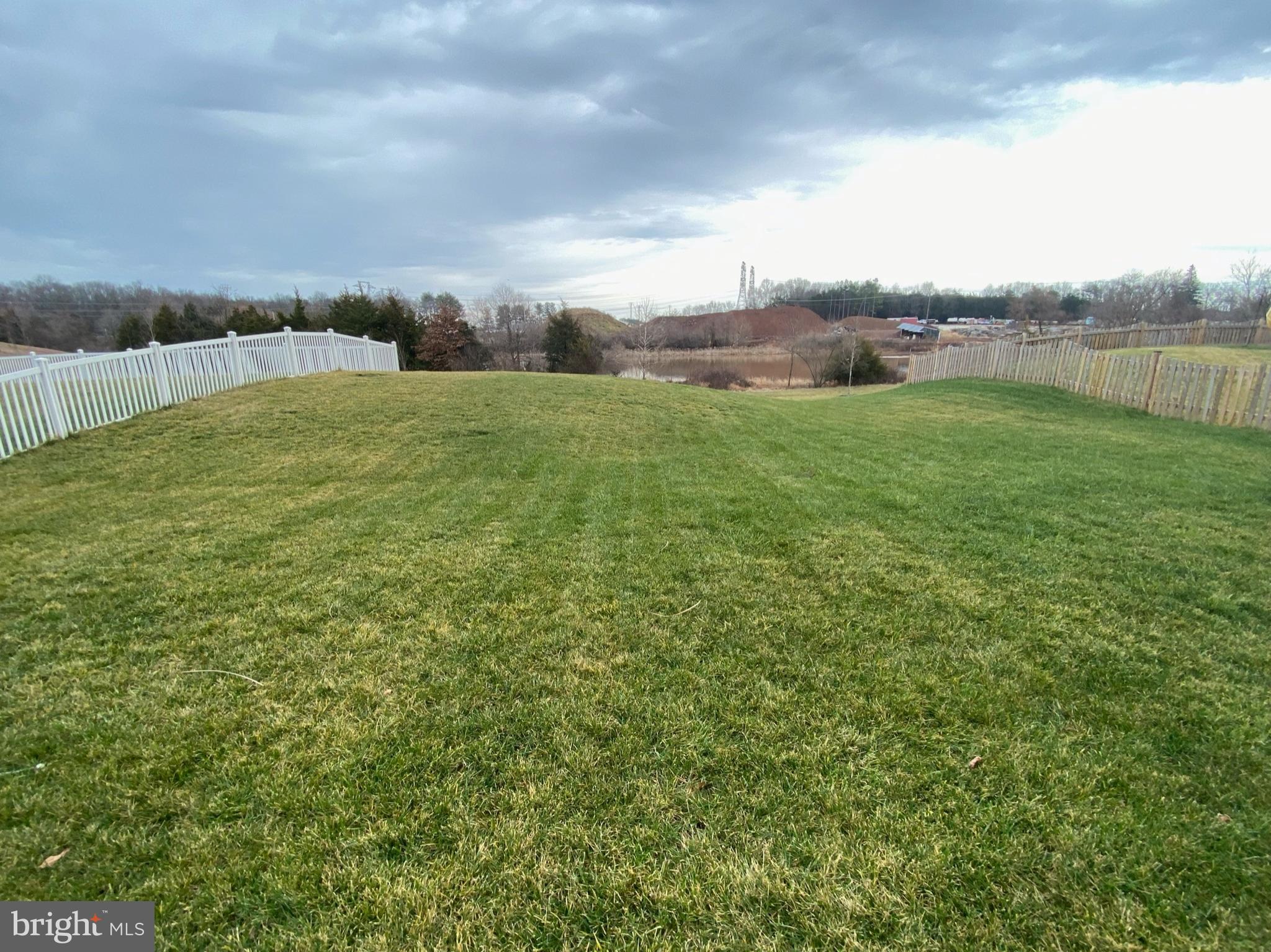 MOON GLADE FARM - Residential Lease