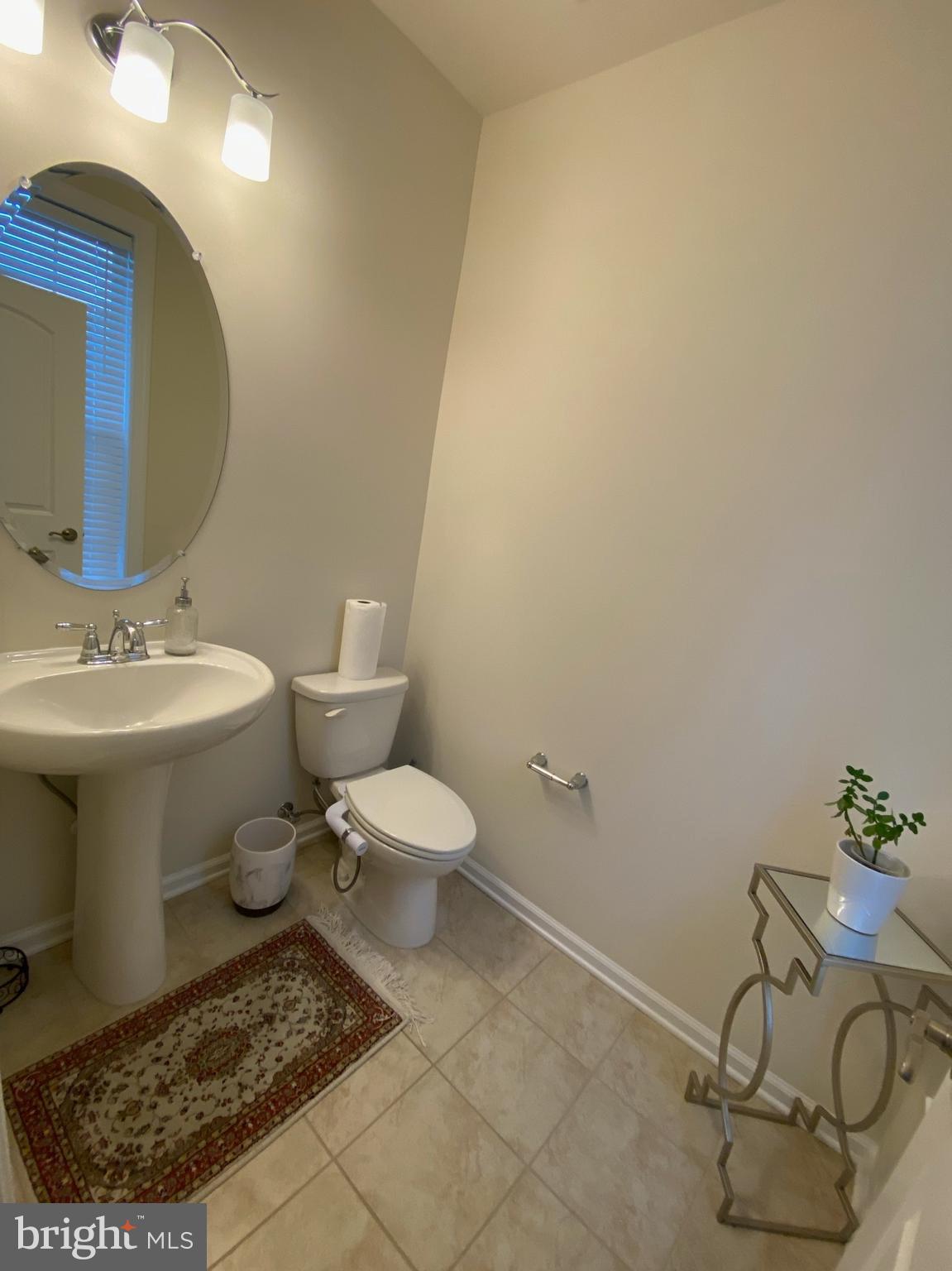 MOON GLADE FARM - Residential Lease