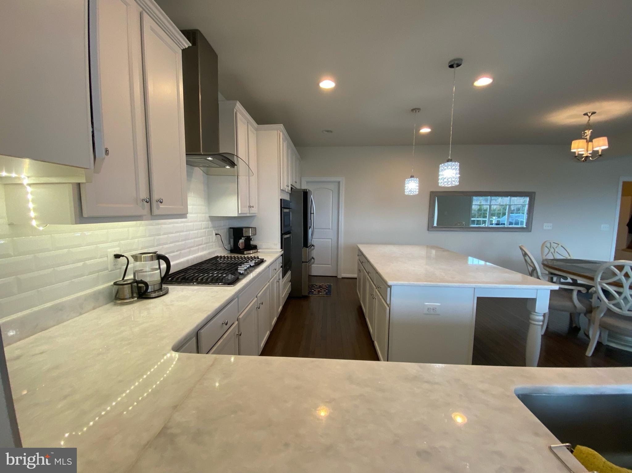 MOON GLADE FARM - Residential Lease