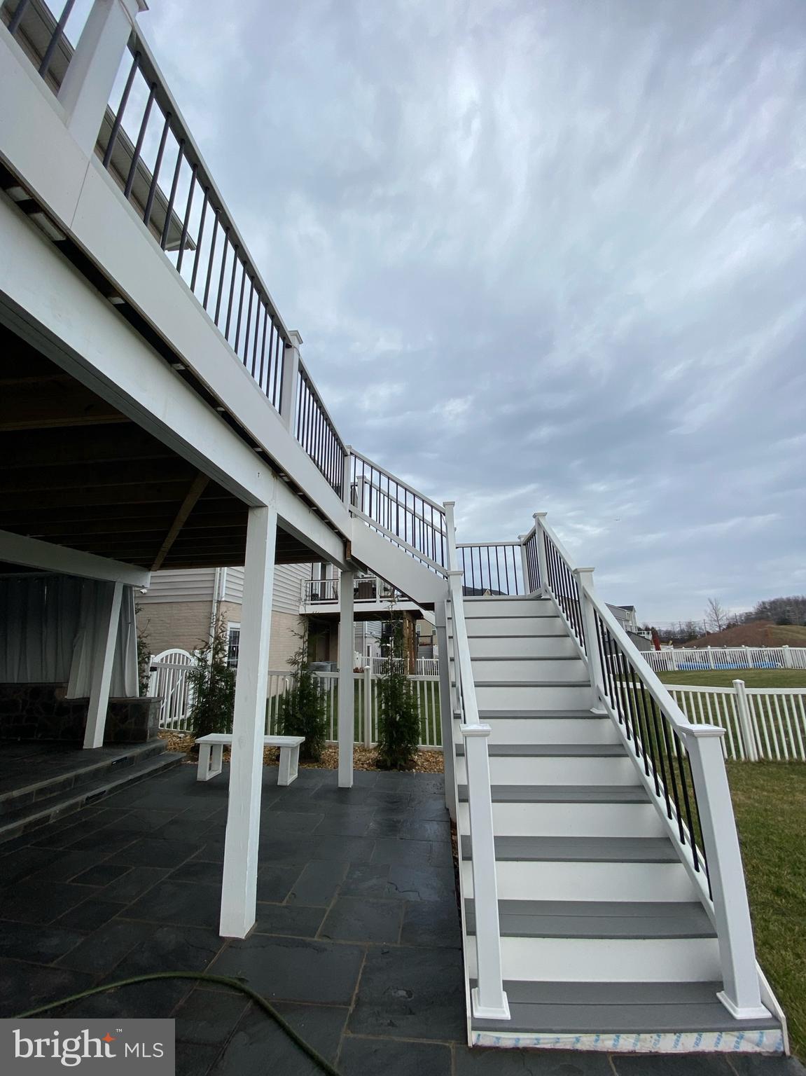 MOON GLADE FARM - Residential Lease