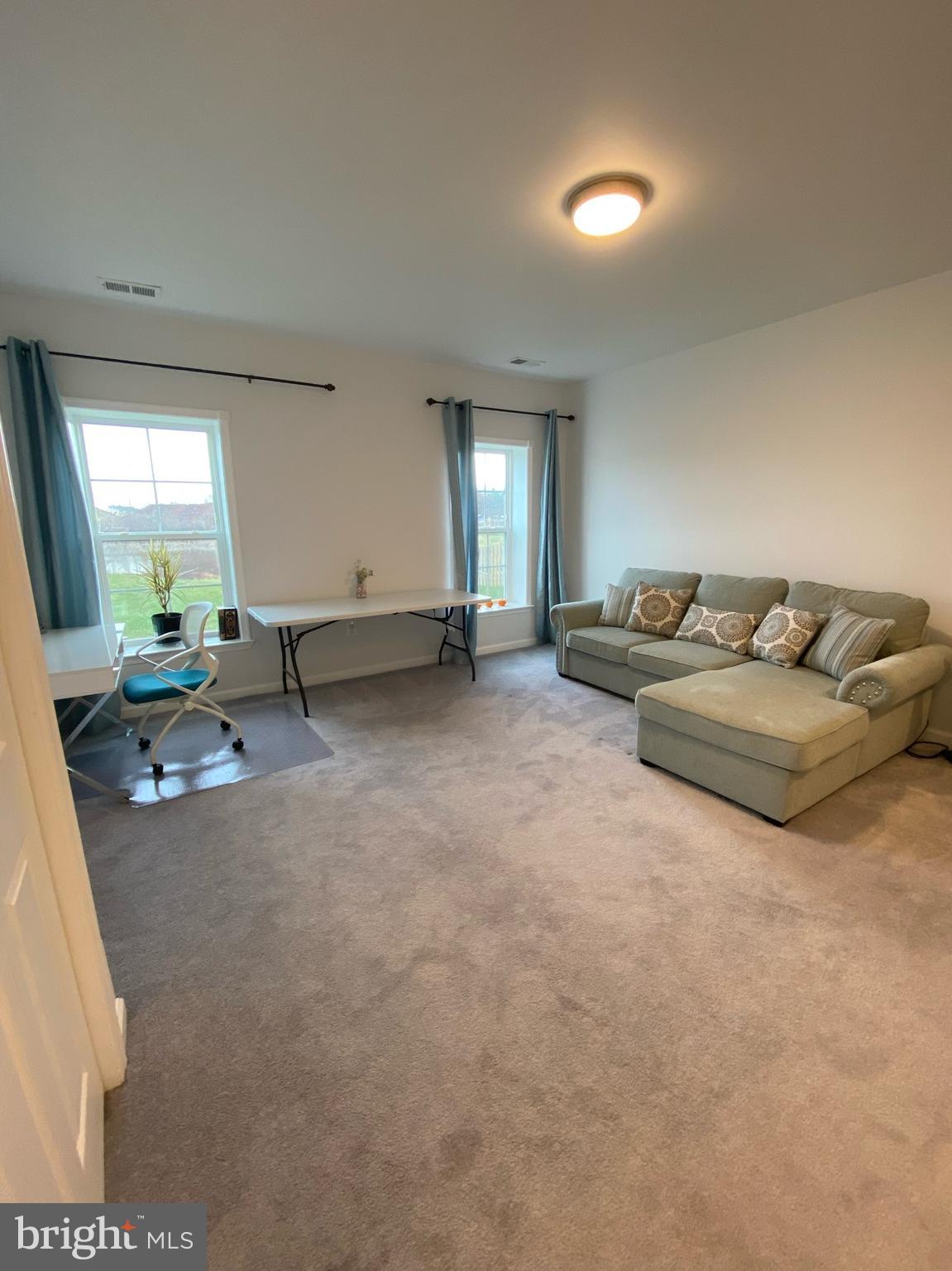 MOON GLADE FARM - Residential Lease