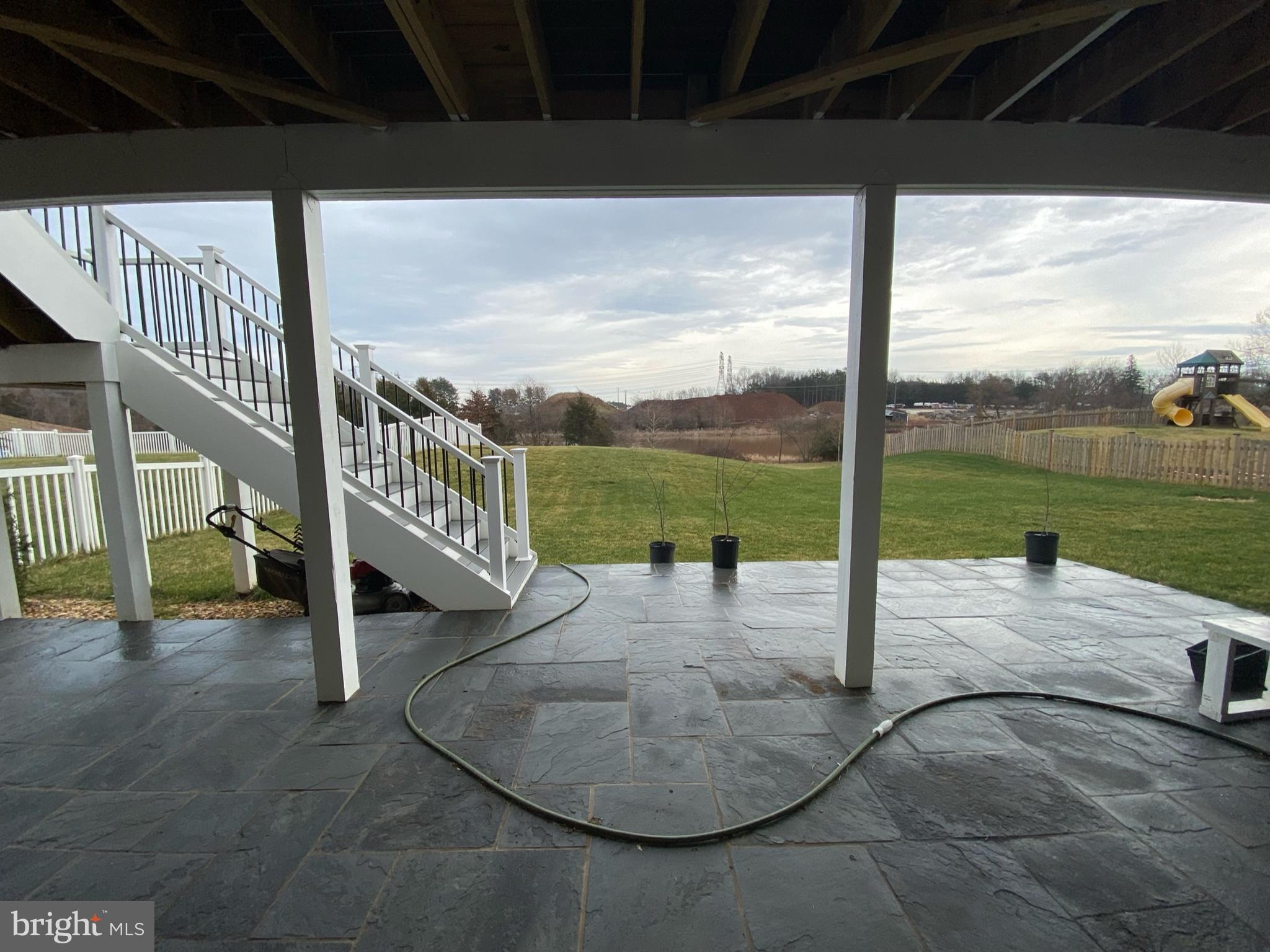 MOON GLADE FARM - Residential Lease