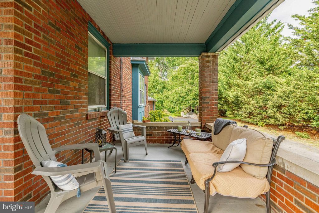 Photo of 423 S Hanover Street, Elizabethtown, PA 17022 (MLS # PALA2053144)