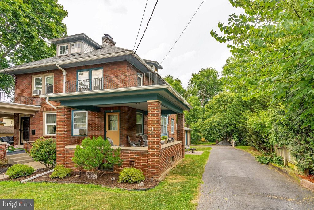 Photo of 423 S Hanover Street, Elizabethtown, PA 17022 (MLS # PALA2053144)