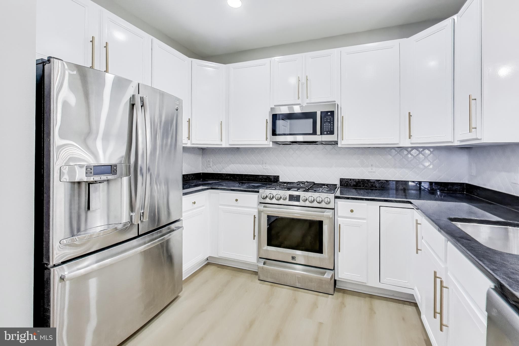 THE ADDISON AT ST PAUL - Residential