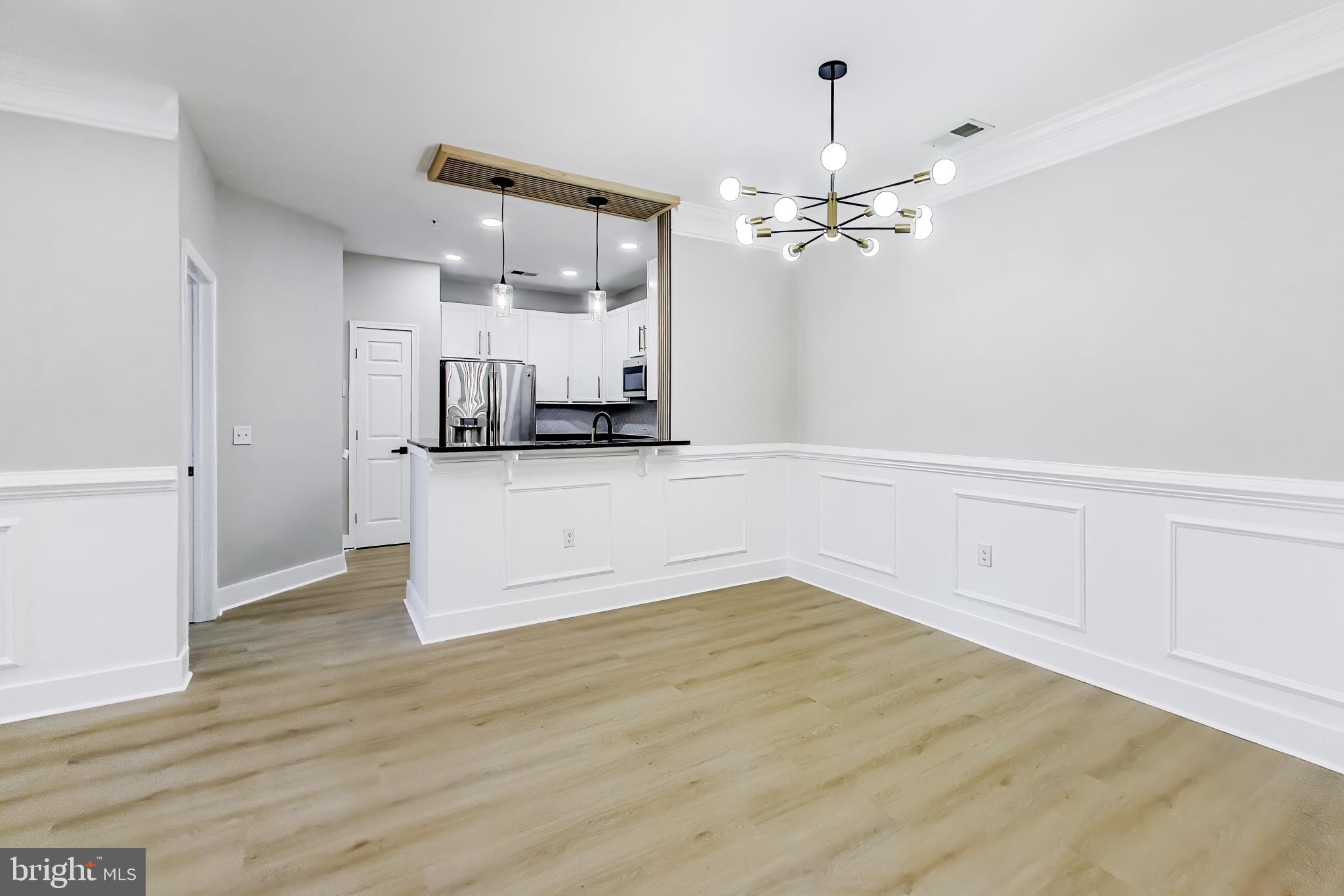 THE ADDISON AT ST PAUL - Residential