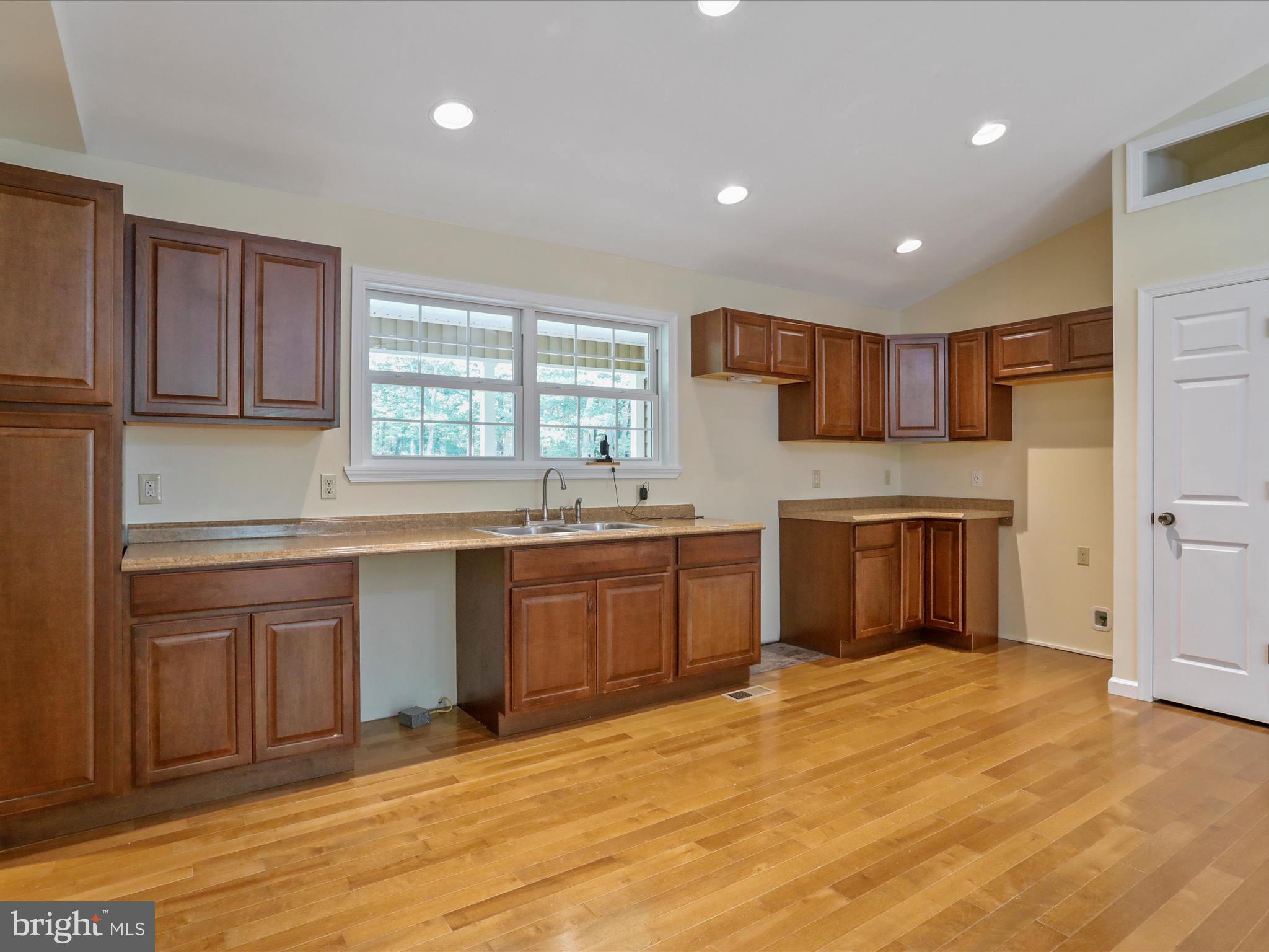 OAKRIDGE WEST - Residential