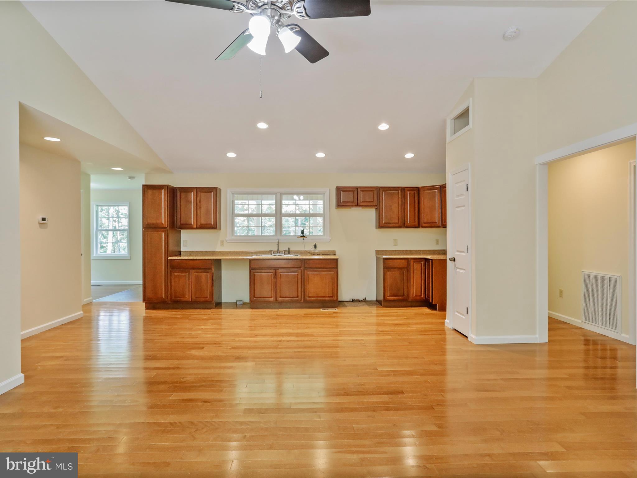 OAKRIDGE WEST - Residential