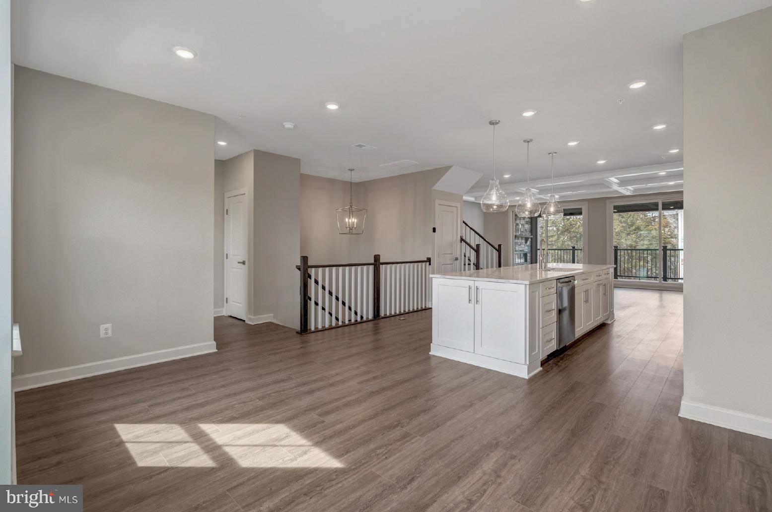 ASHBURN STATION - Residential