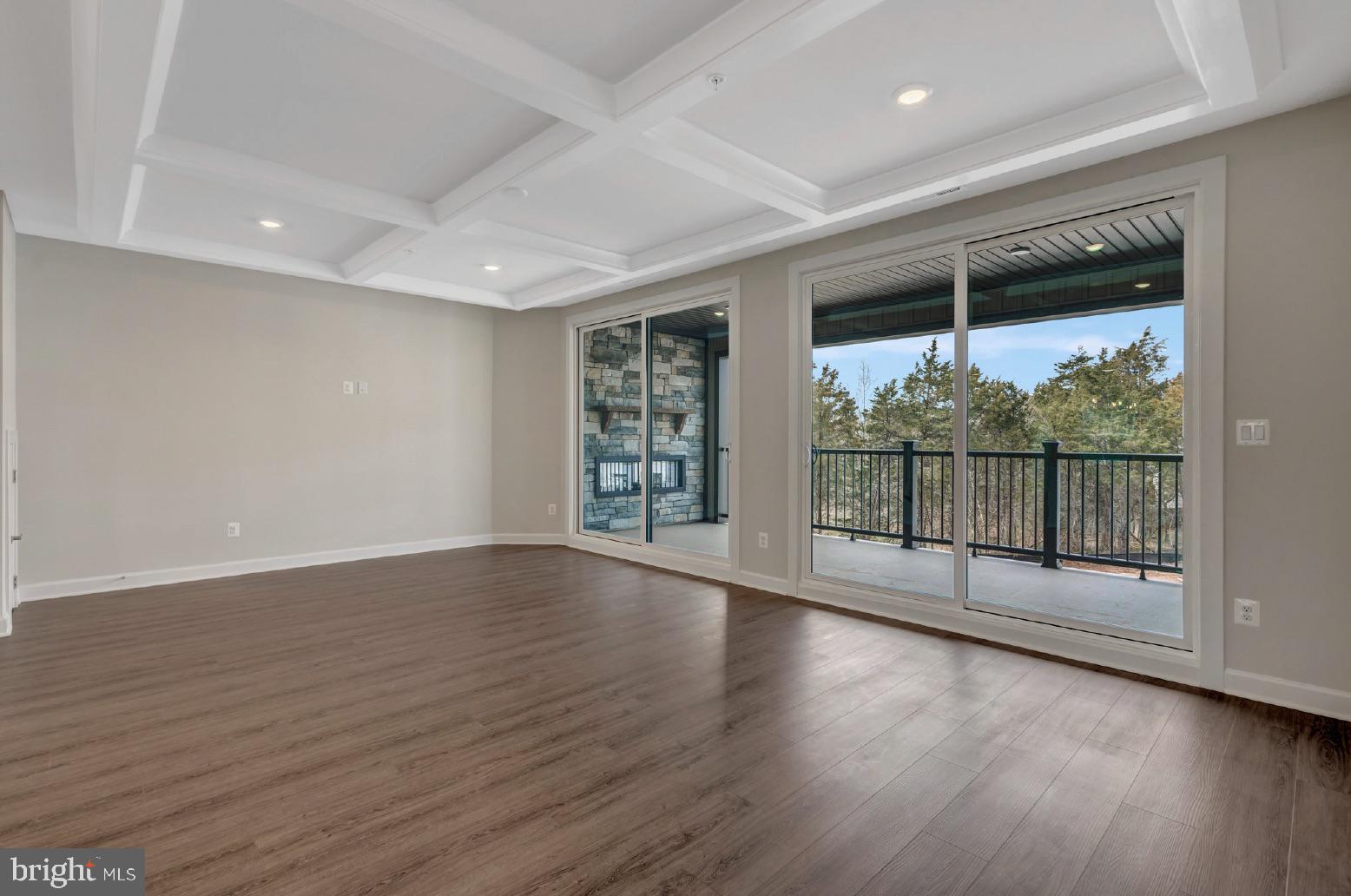 ASHBURN STATION - Residential