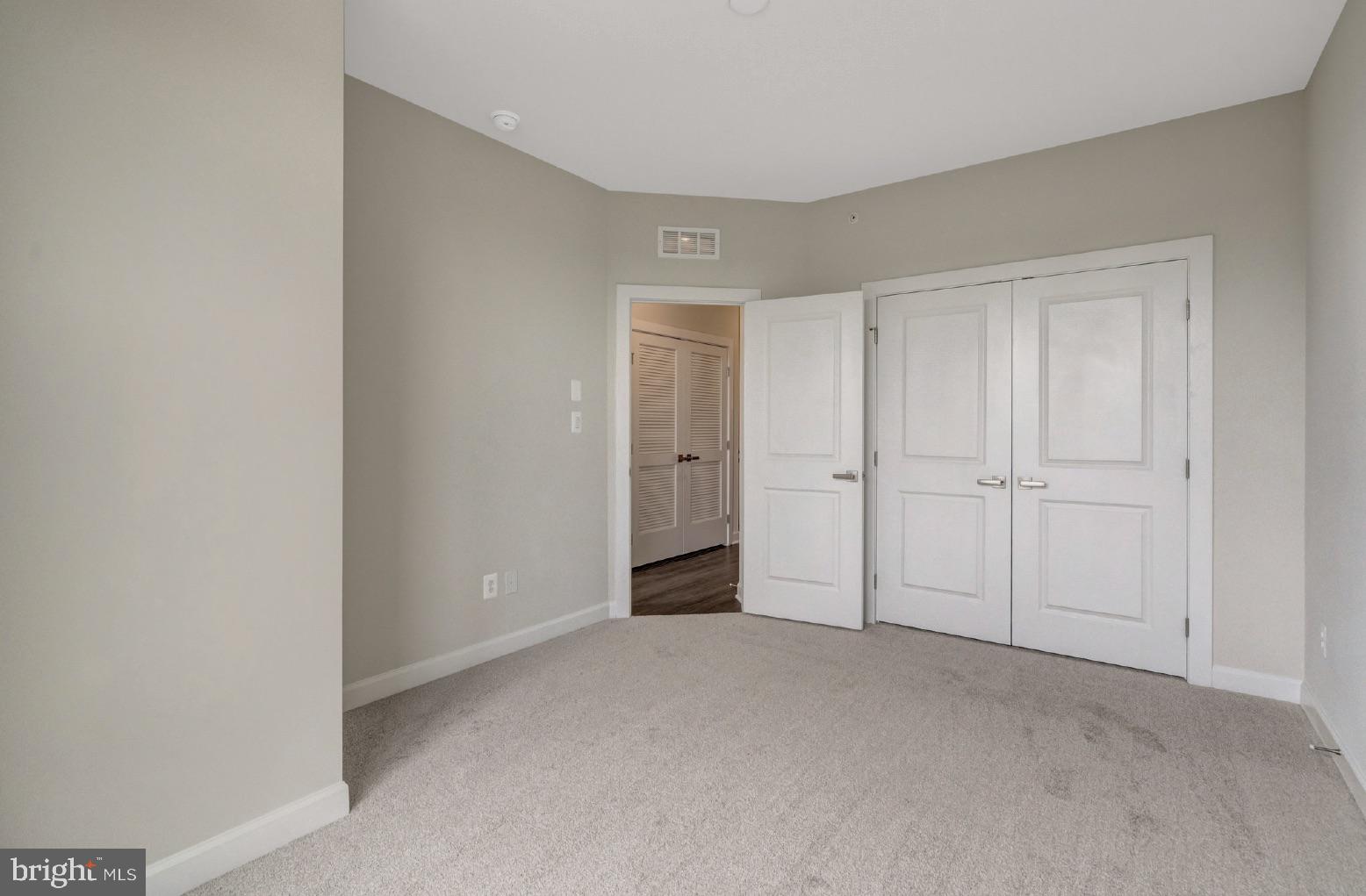 ASHBURN STATION - Residential