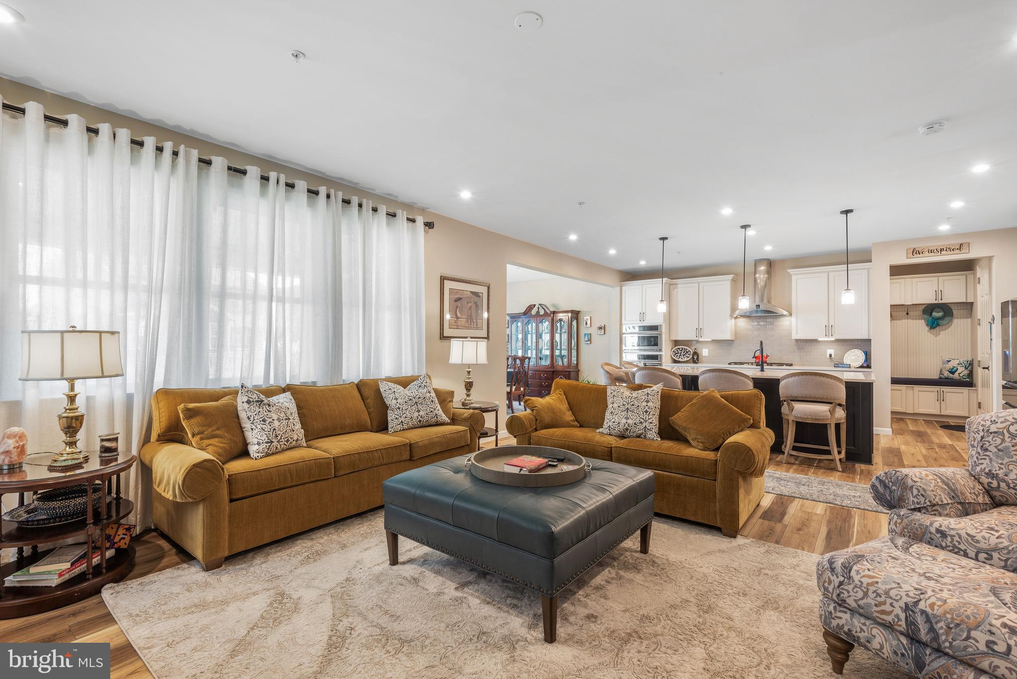 TWO RIVERS - Residential