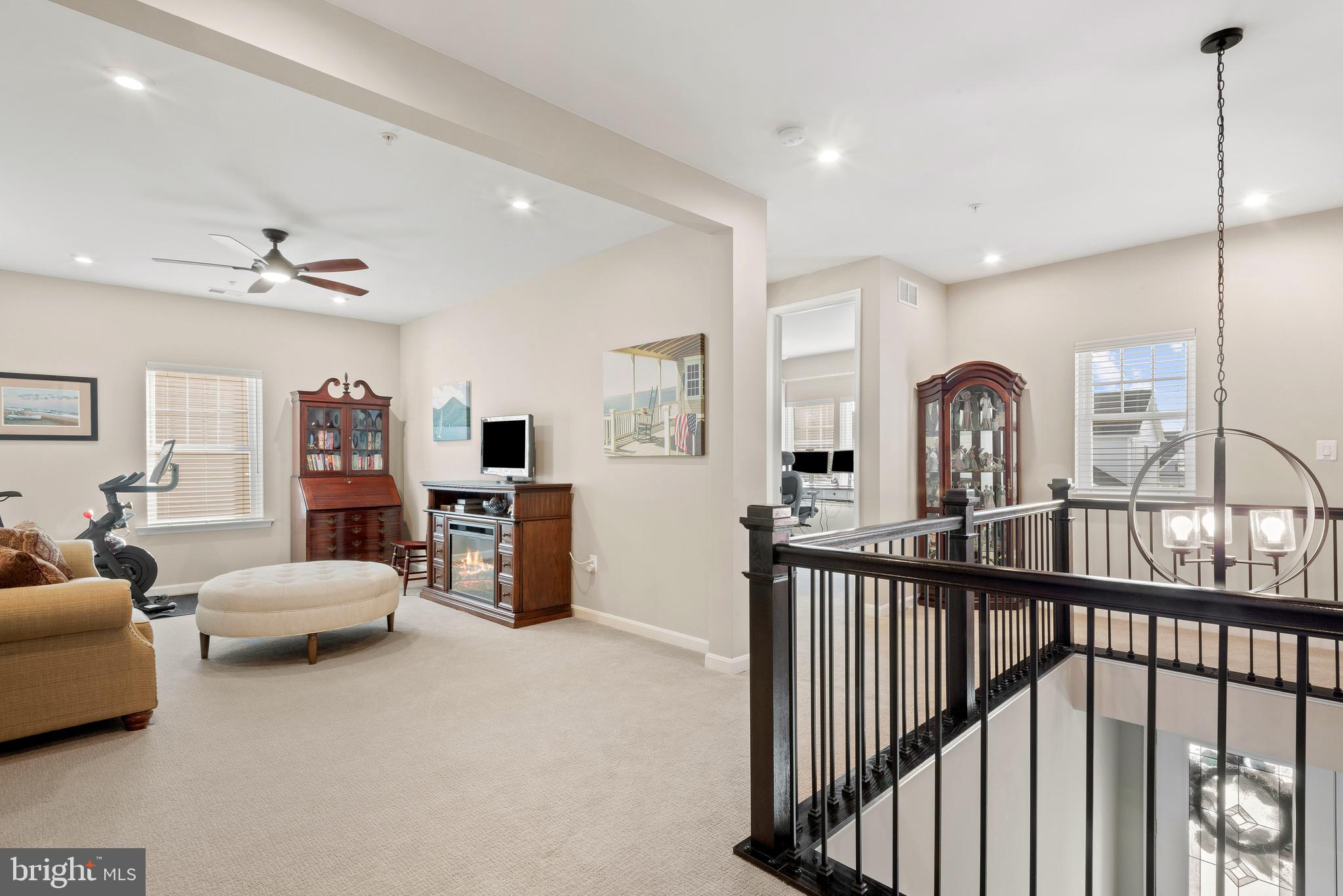 TWO RIVERS - Residential