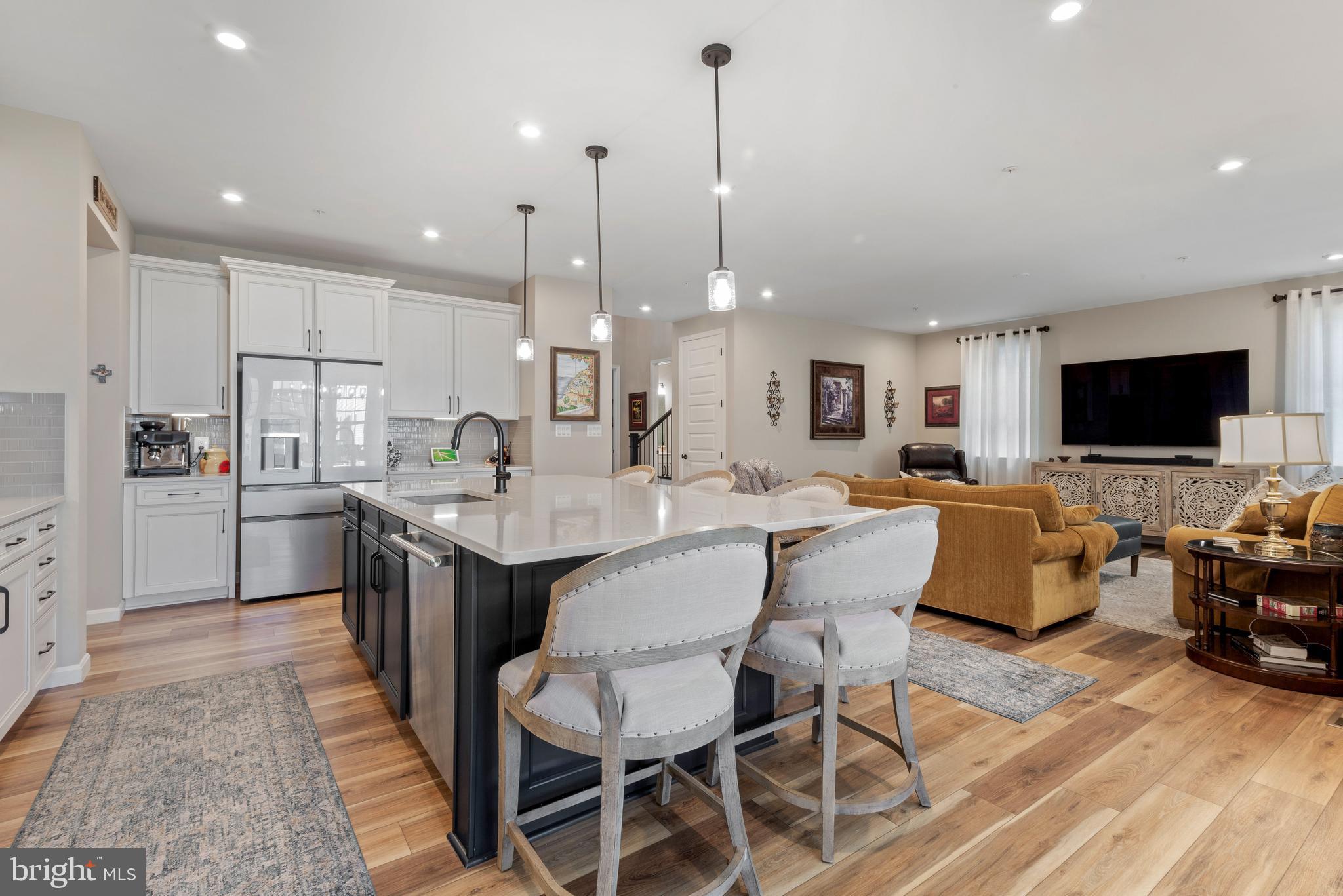 TWO RIVERS - Residential