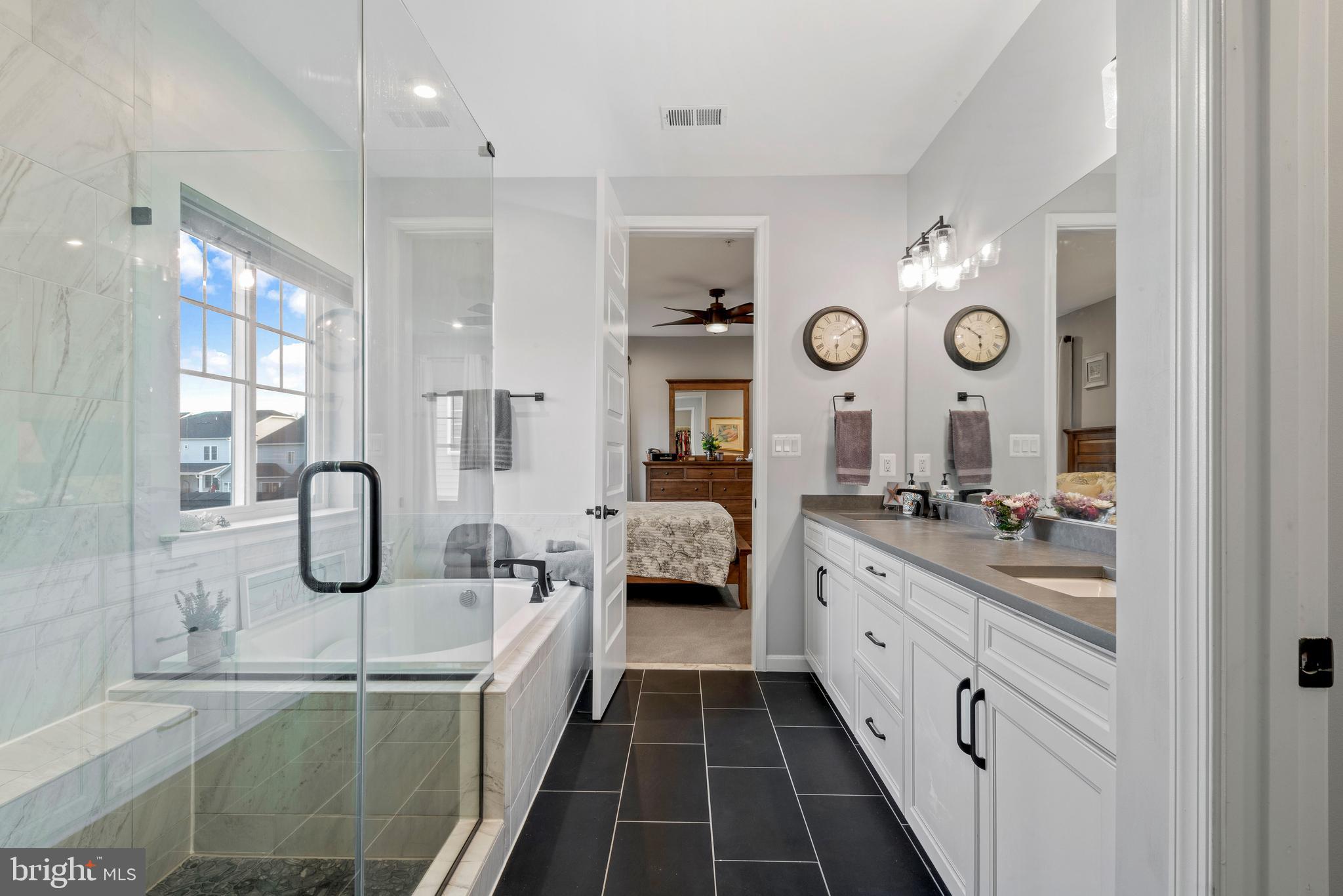 TWO RIVERS - Residential