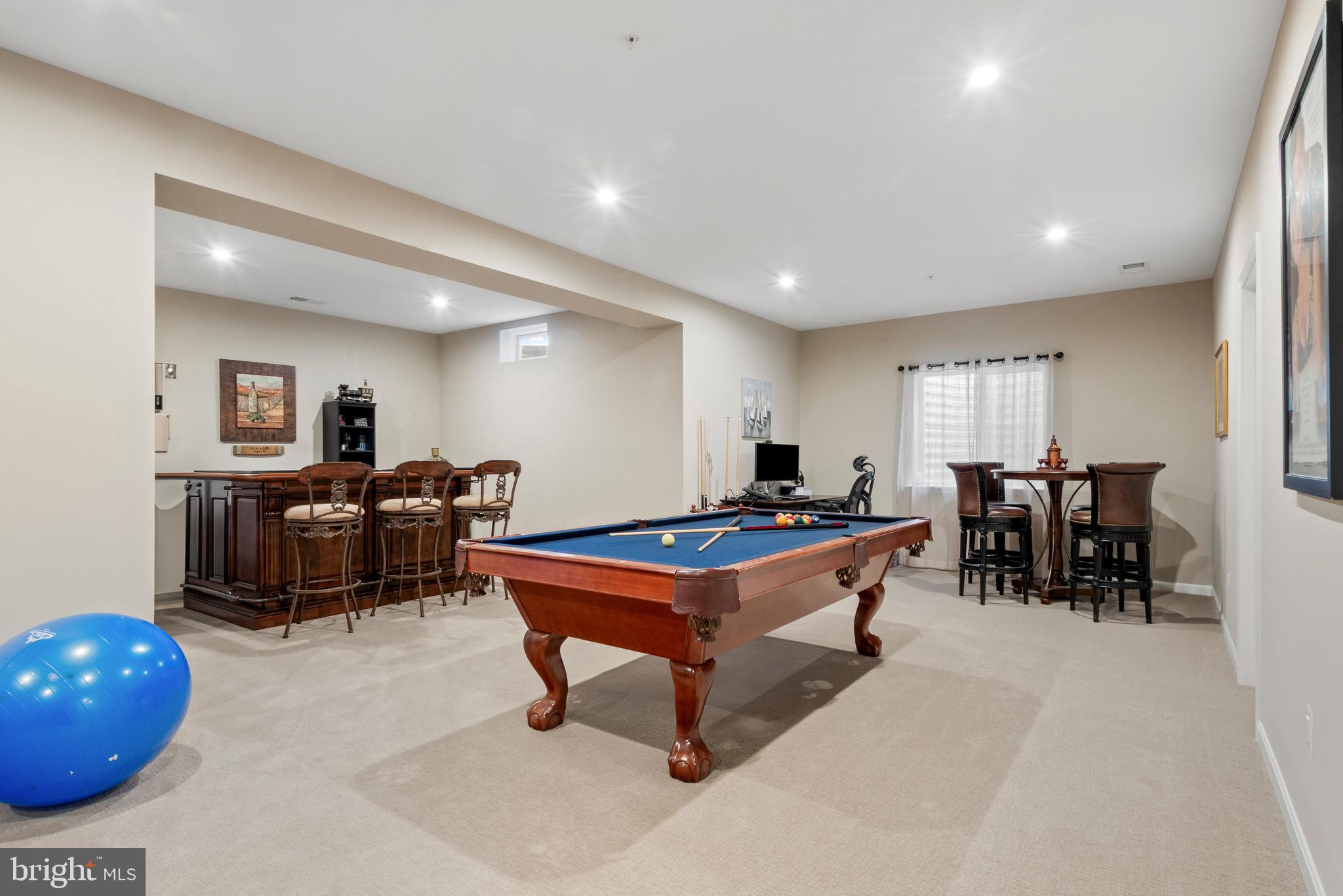 TWO RIVERS - Residential