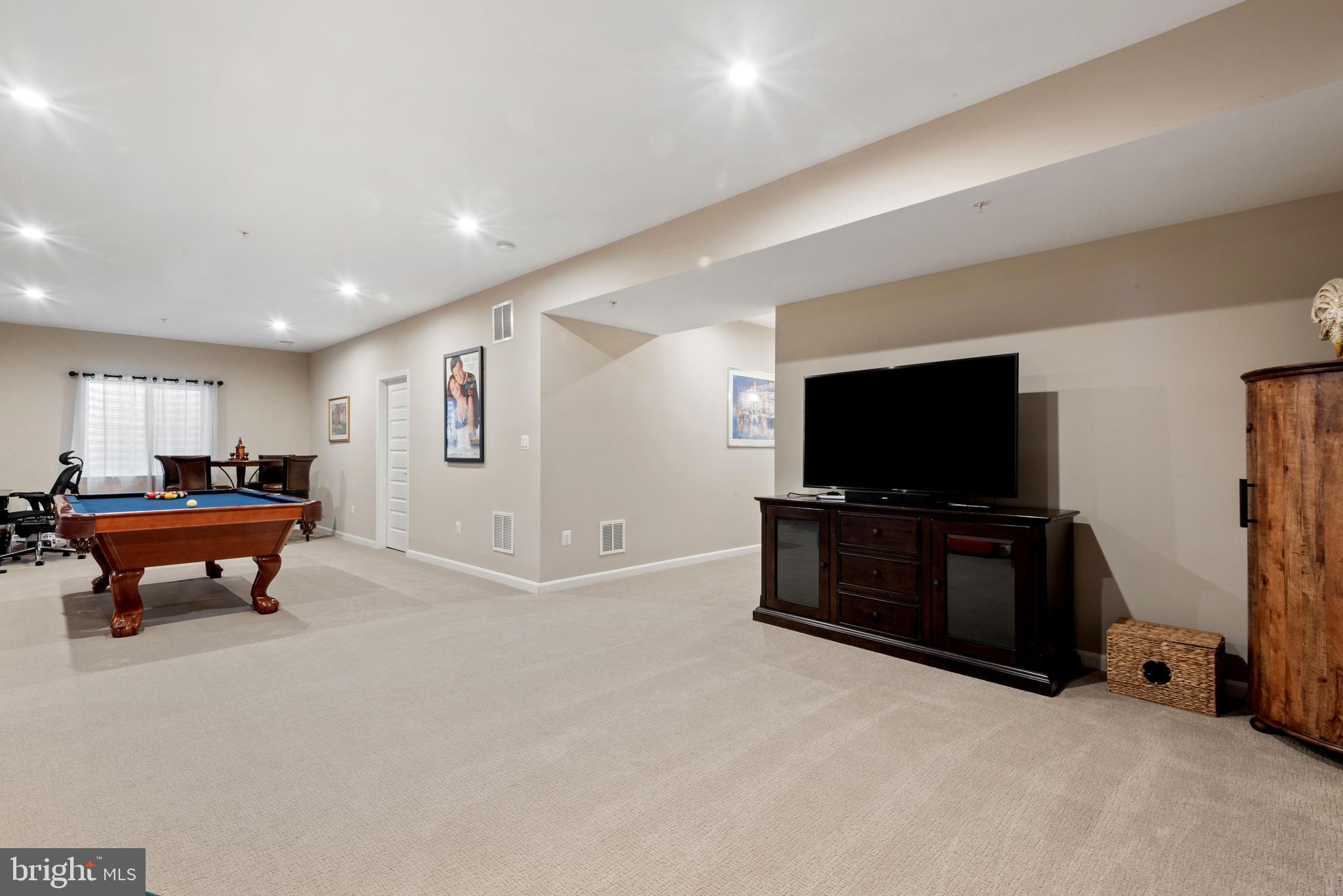 TWO RIVERS - Residential