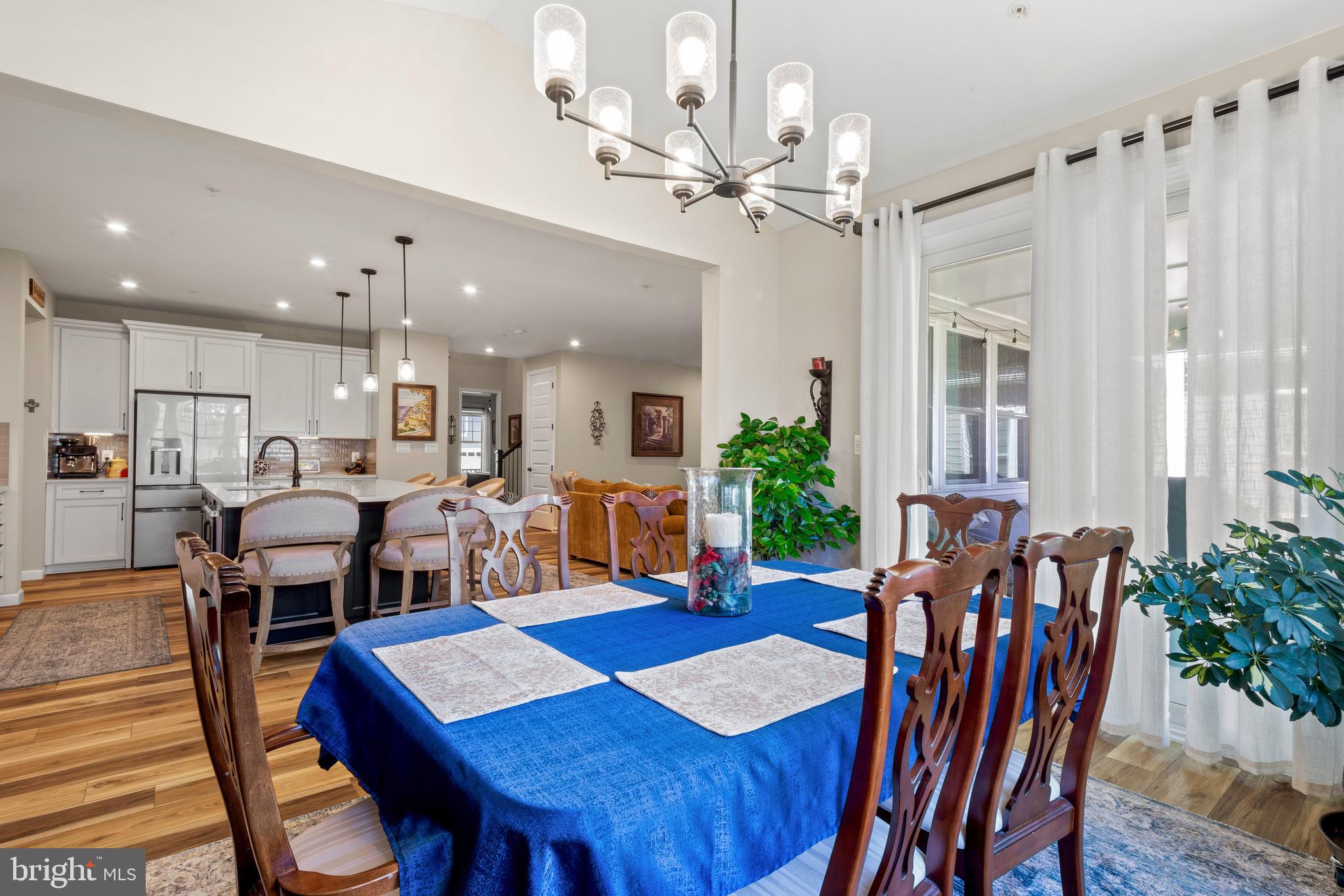 TWO RIVERS - Residential