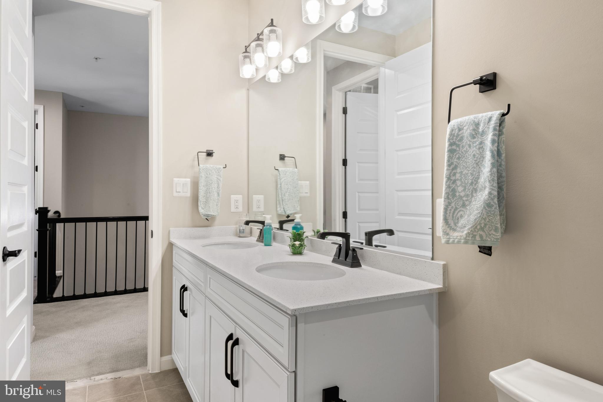 TWO RIVERS - Residential