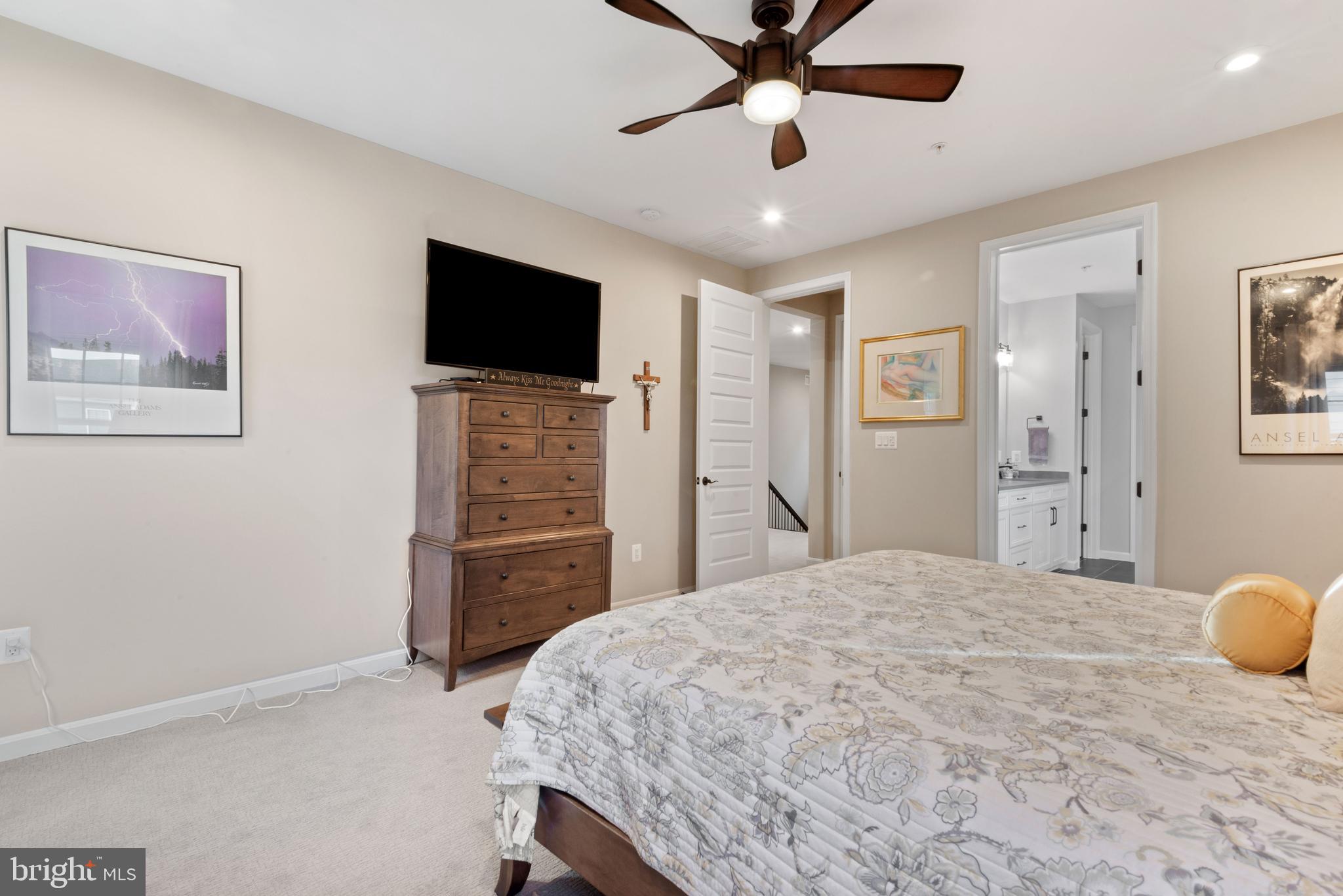 TWO RIVERS - Residential