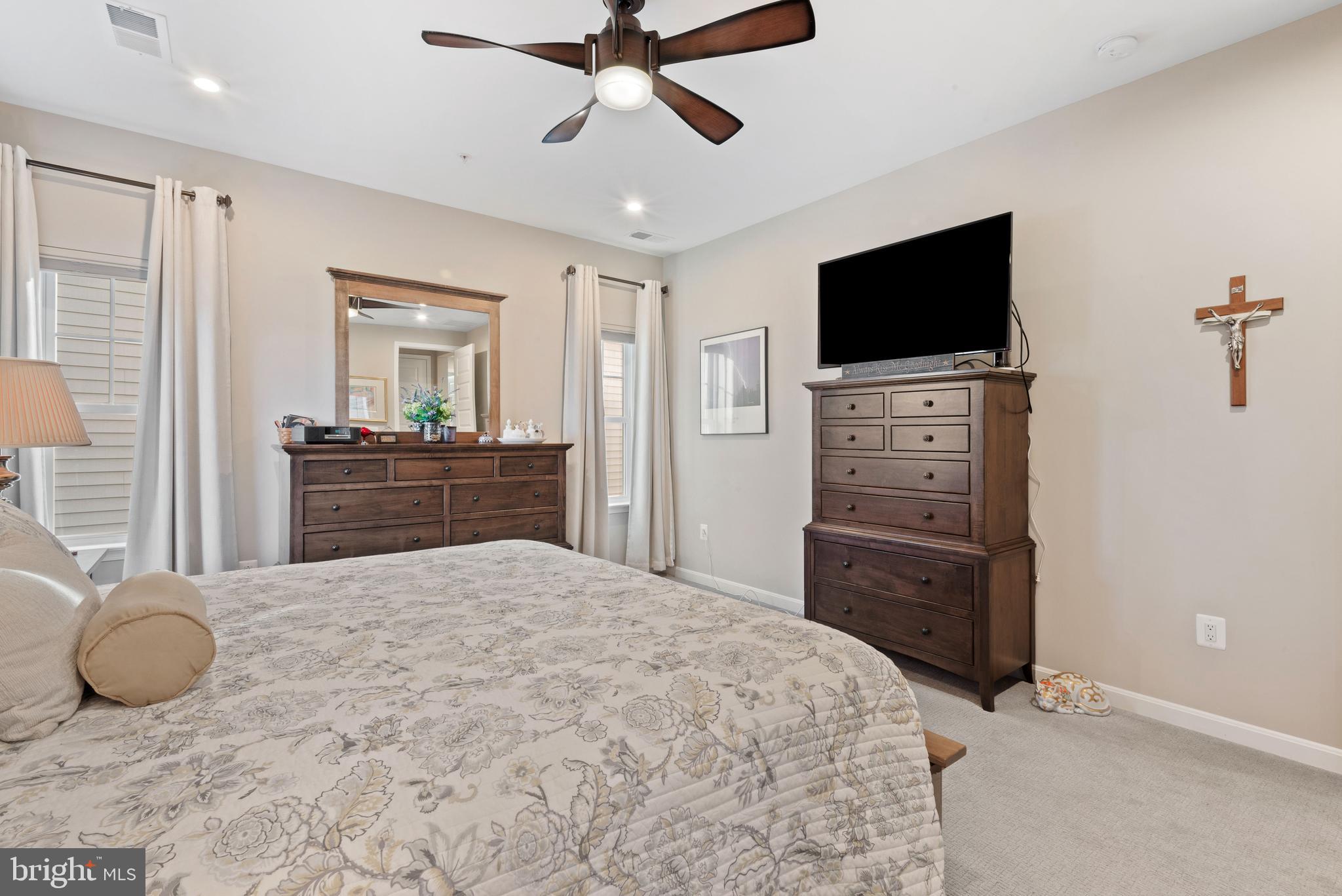 TWO RIVERS - Residential