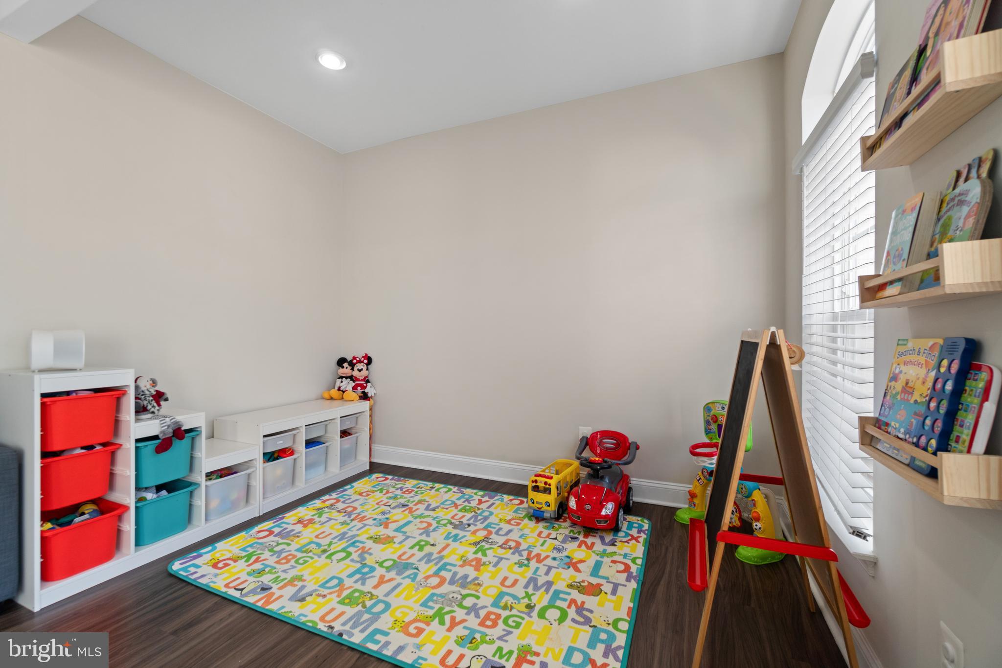 OXFORD SQUARE - Residential