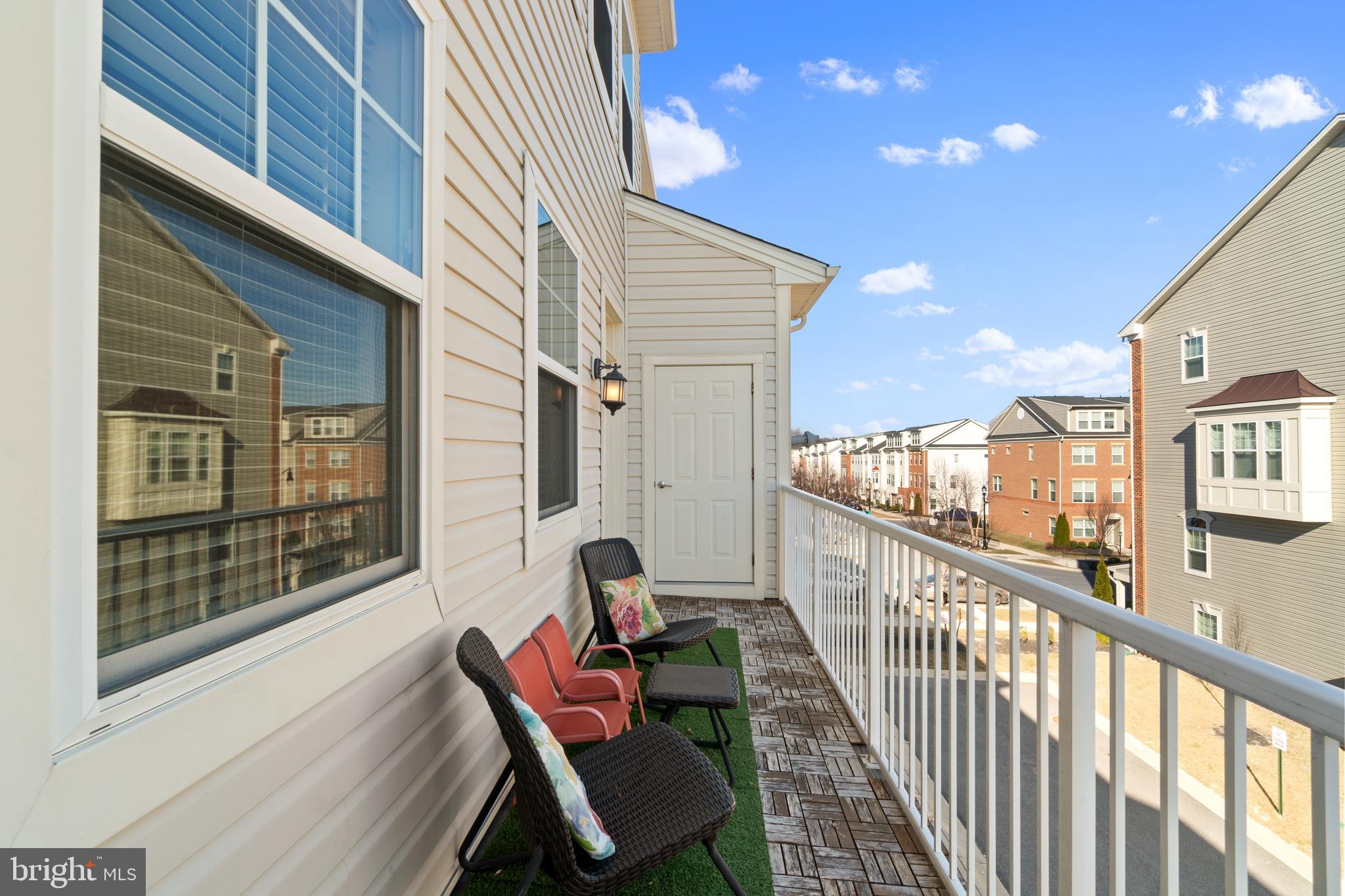 OXFORD SQUARE - Residential